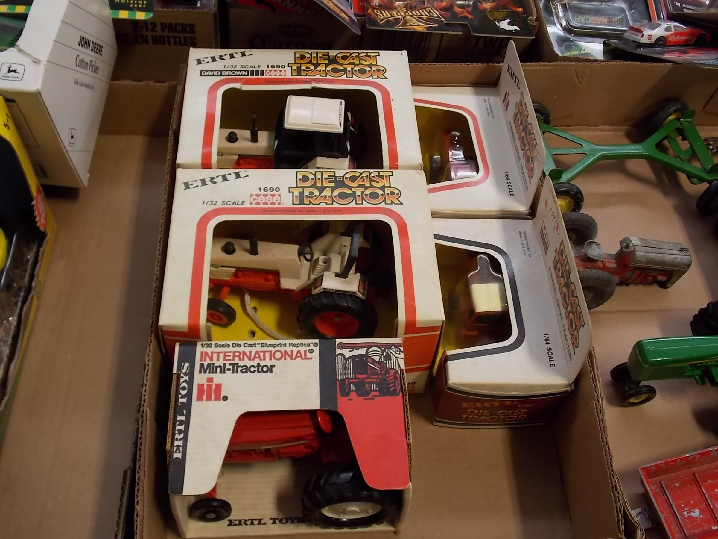 Property photo 140 - VINTAGE TOYS & COLLECTIBLES AUCTION IN WHITLEY COUNTY, INDIANA