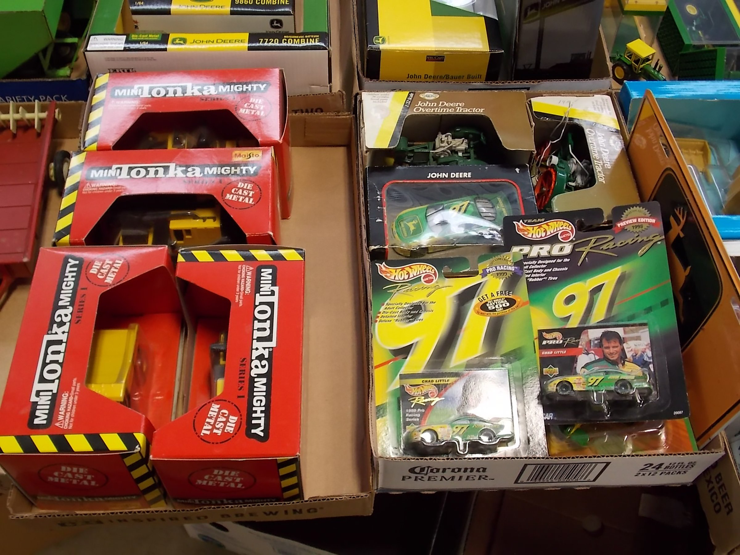 Property photo 143 - VINTAGE TOYS & COLLECTIBLES AUCTION IN WHITLEY COUNTY, INDIANA
