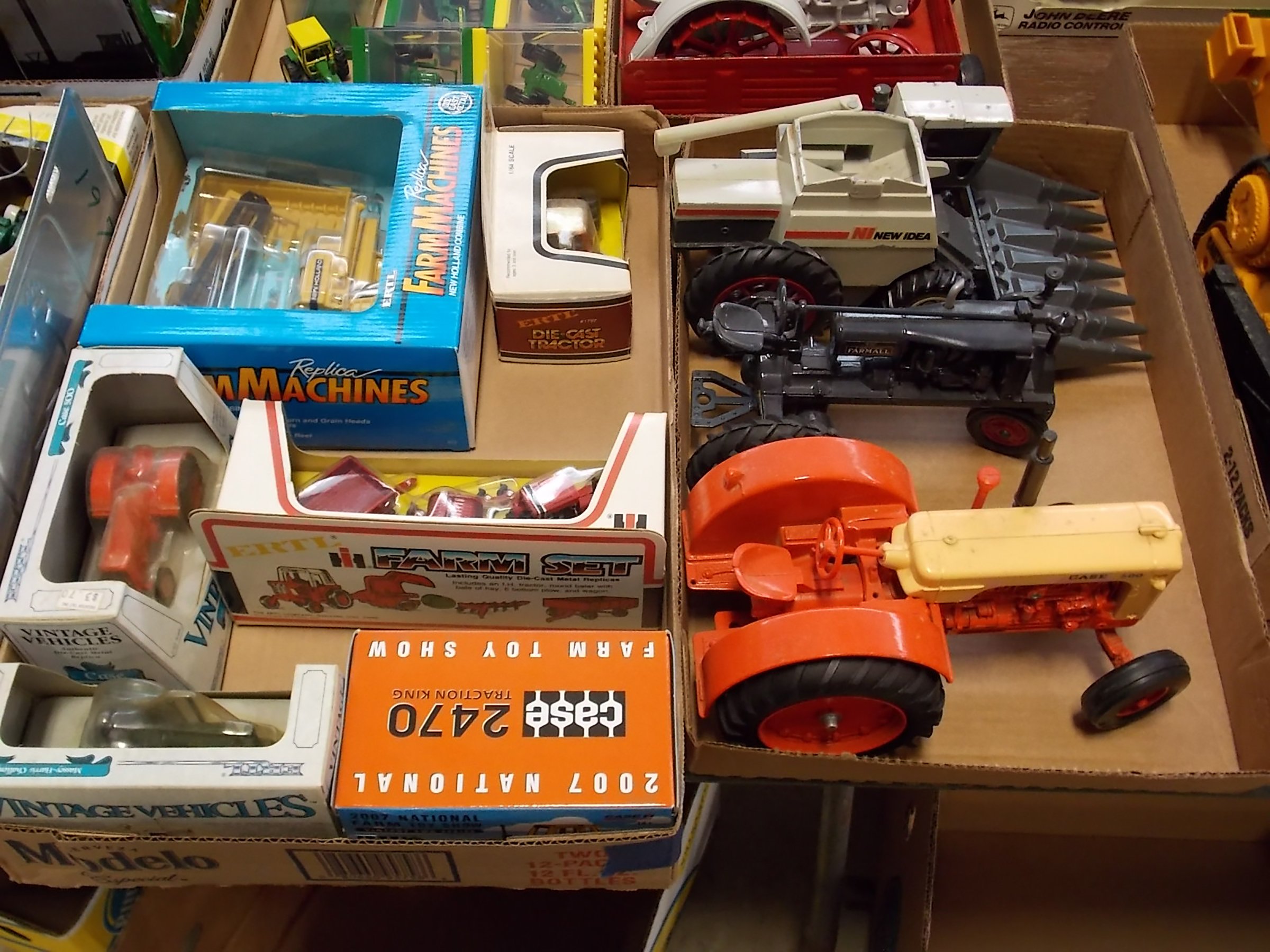 Property photo 144 - VINTAGE TOYS & COLLECTIBLES AUCTION IN WHITLEY COUNTY, INDIANA