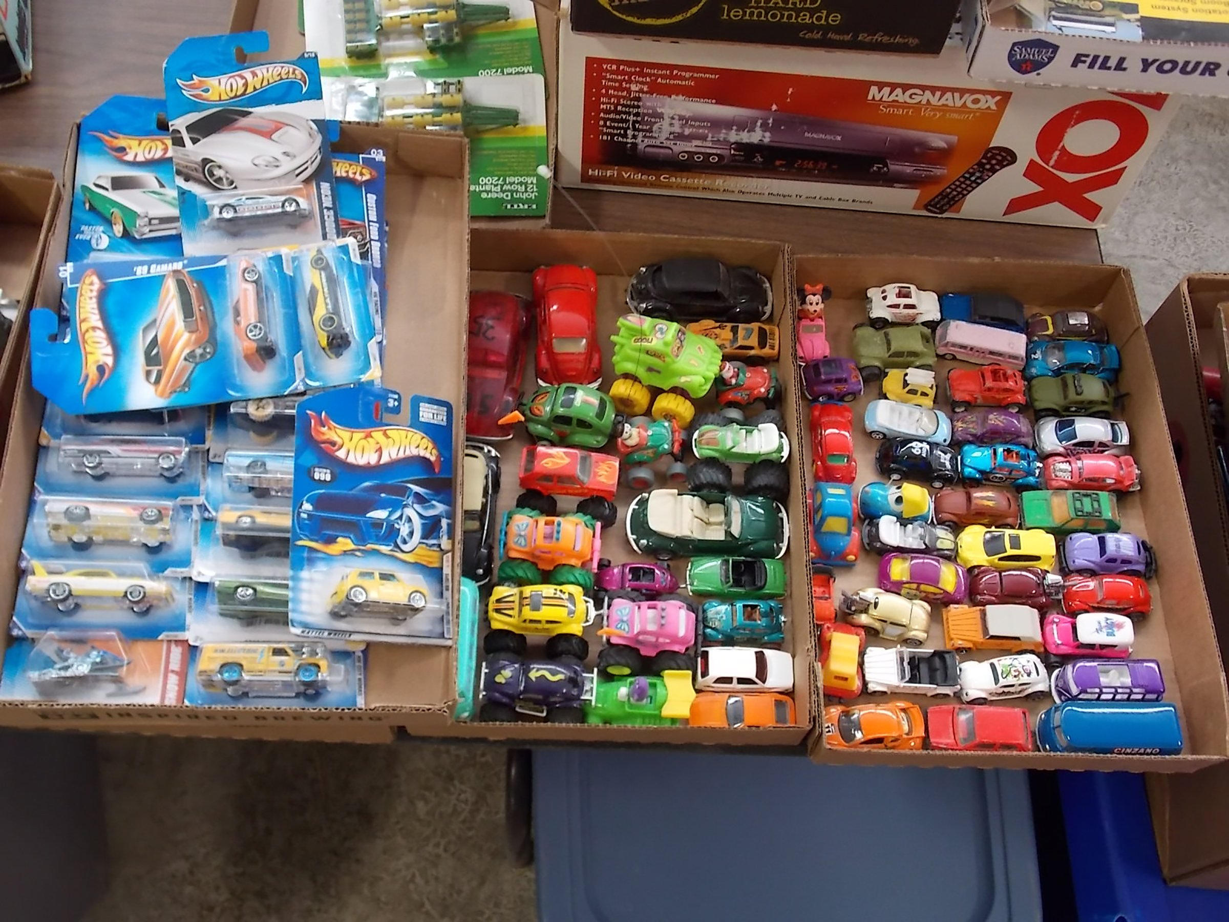 Property photo 134 - VINTAGE TOYS & COLLECTIBLES AUCTION IN WHITLEY COUNTY, INDIANA