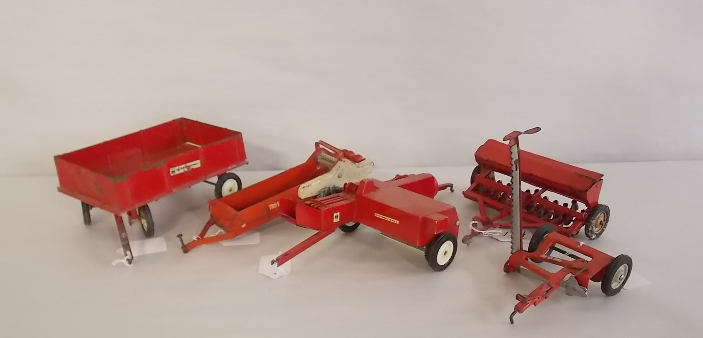 Property photo 87 - VINTAGE TOYS & COLLECTIBLES AUCTION IN WHITLEY COUNTY, INDIANA