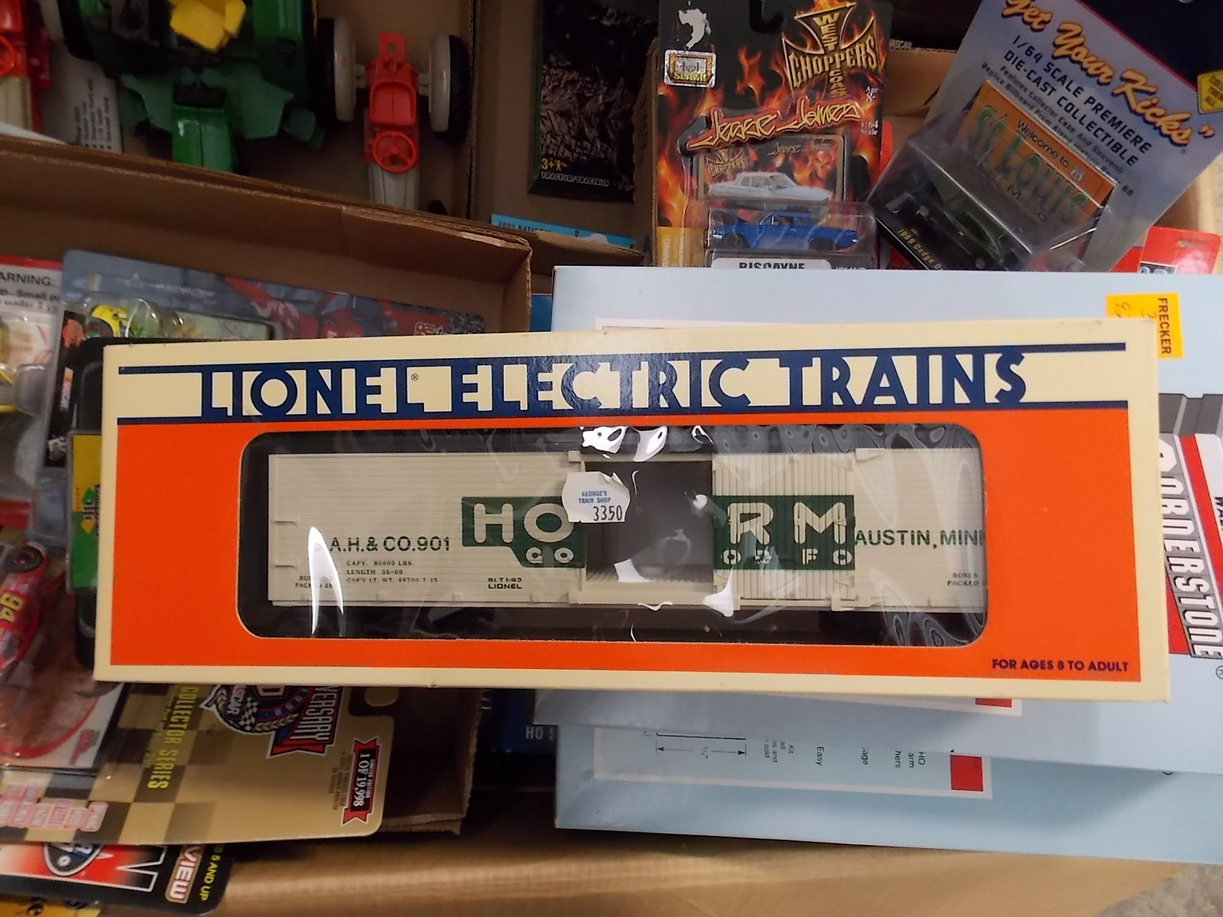 Property photo 126 - VINTAGE TOYS & COLLECTIBLES AUCTION IN WHITLEY COUNTY, INDIANA