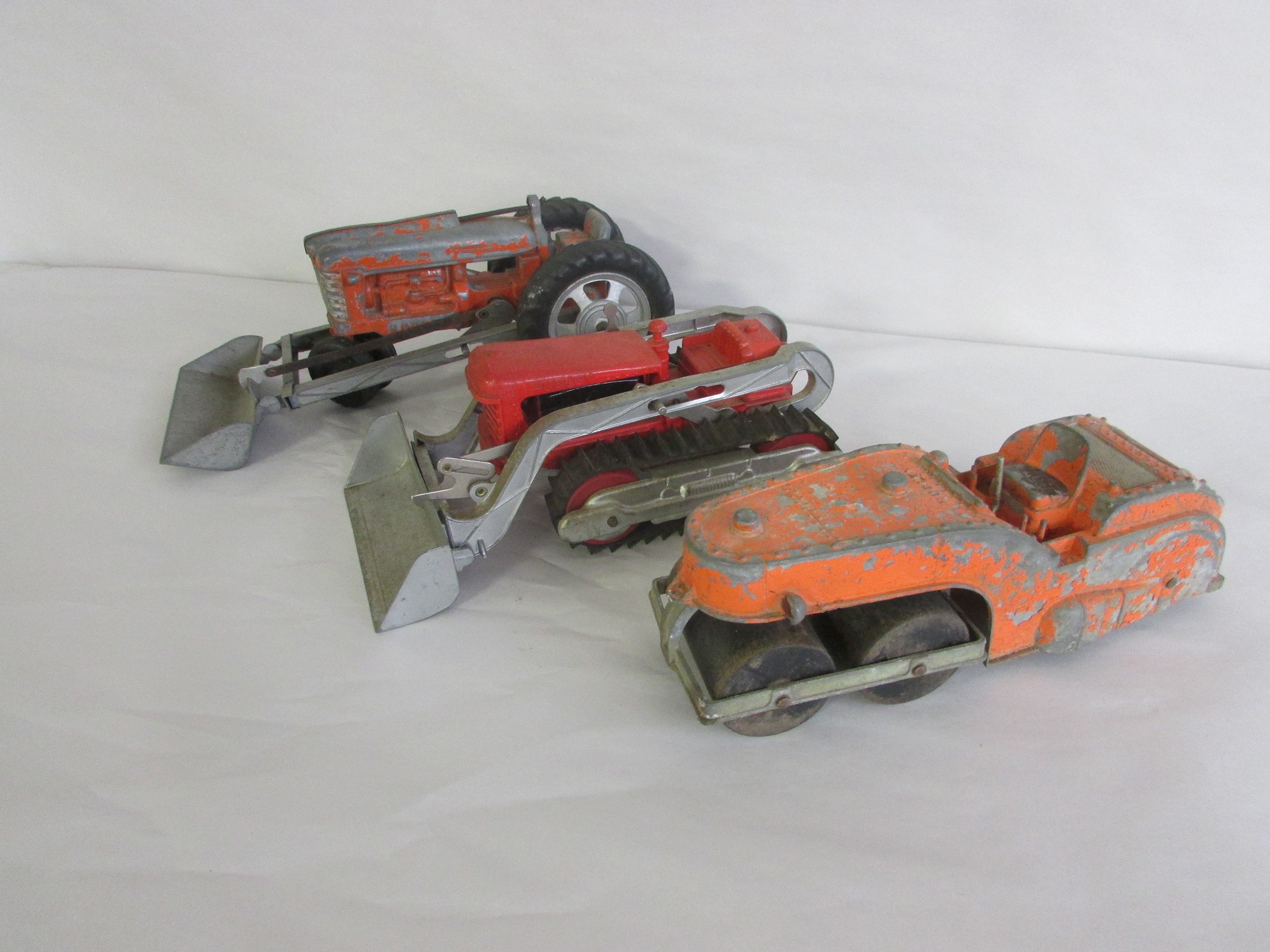 Property photo 4 - VINTAGE TOYS & COLLECTIBLES AUCTION IN WHITLEY COUNTY, INDIANA