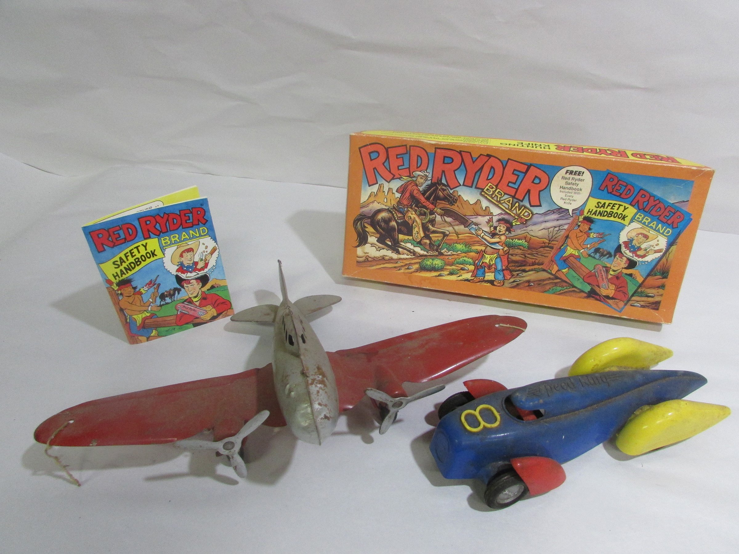 Property photo 36 - VINTAGE TOYS & COLLECTIBLES AUCTION IN WHITLEY COUNTY, INDIANA