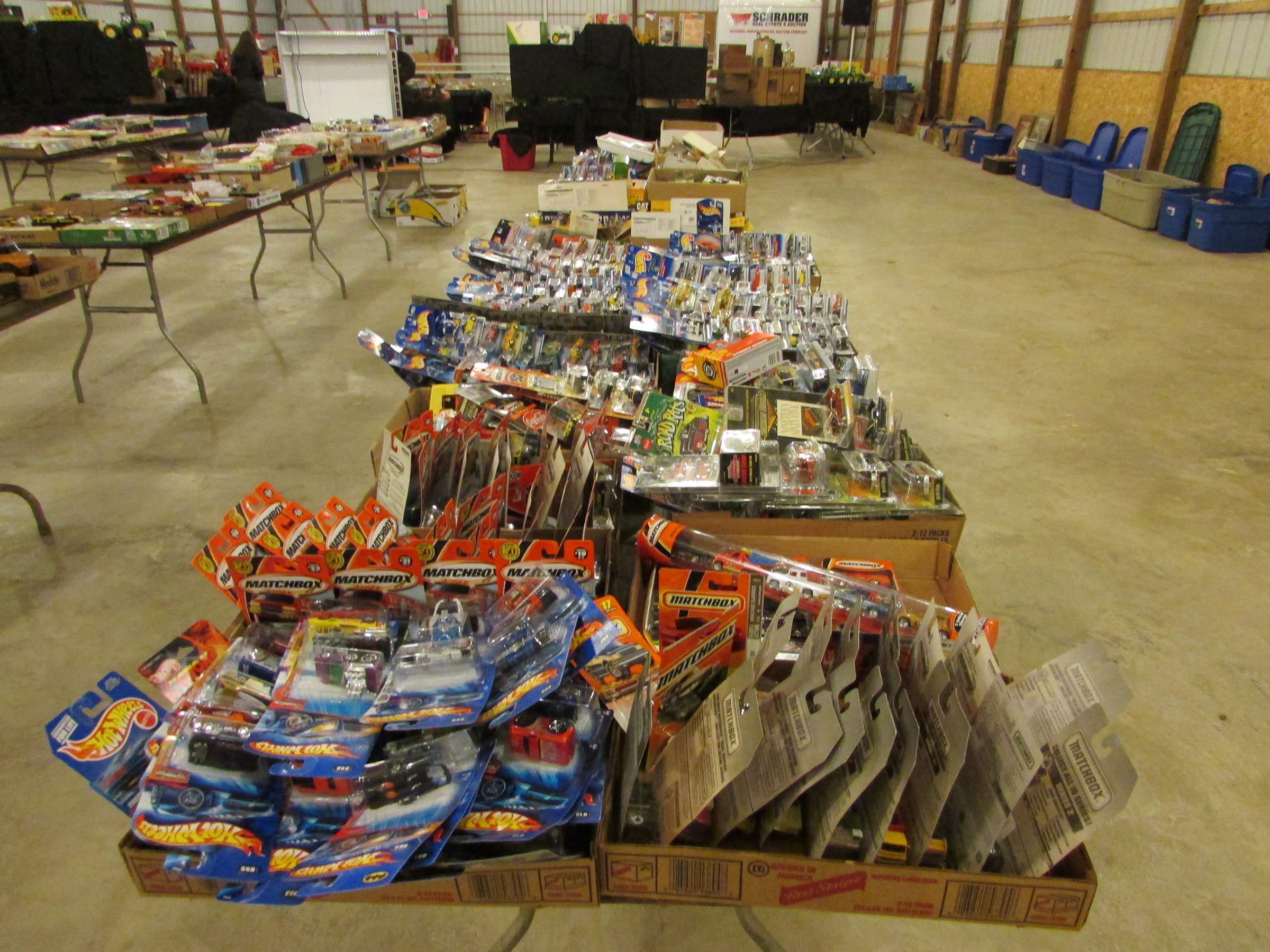 Property photo 184 - VINTAGE TOYS & COLLECTIBLES AUCTION IN WHITLEY COUNTY, INDIANA