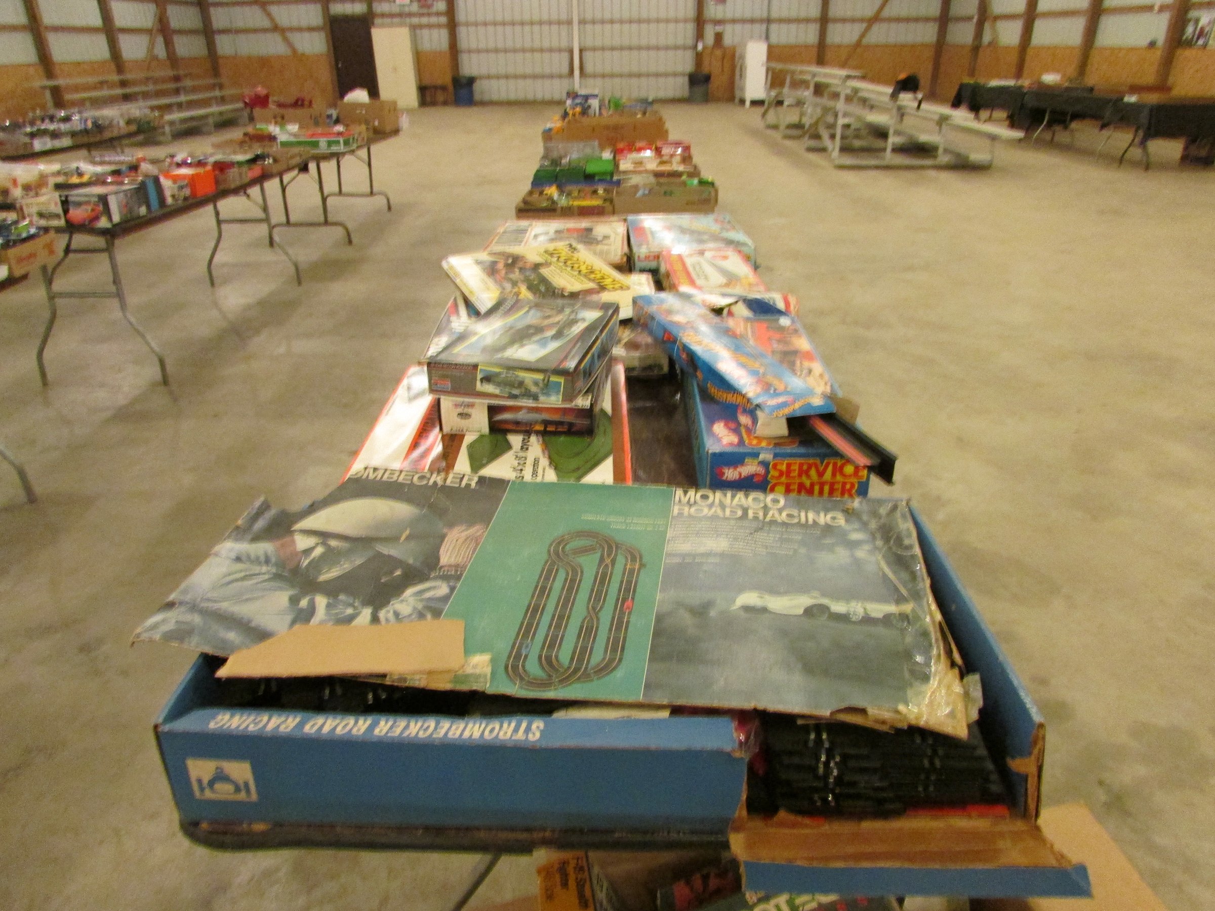Property photo 157 - VINTAGE TOYS & COLLECTIBLES AUCTION IN WHITLEY COUNTY, INDIANA