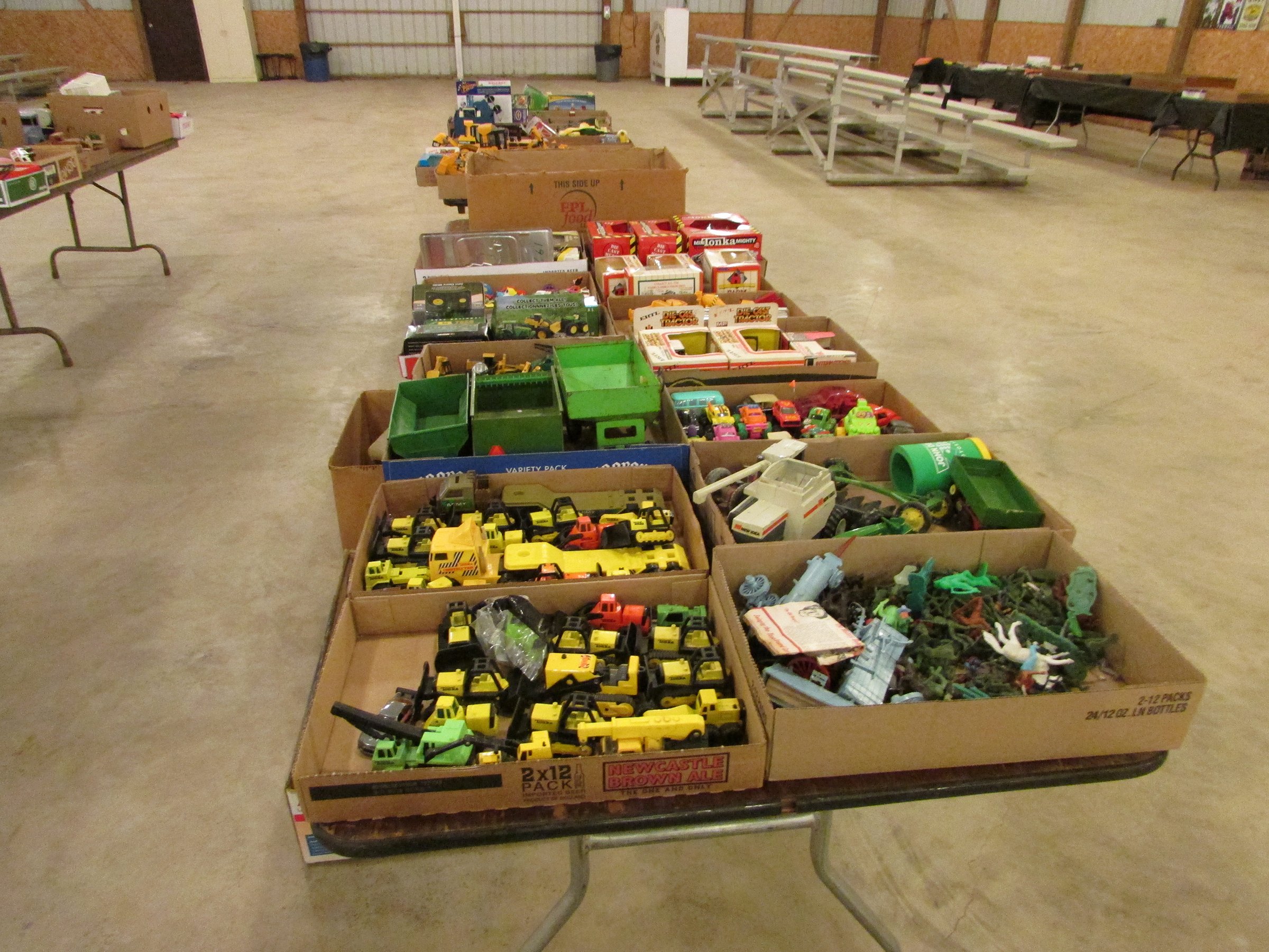 Property photo 202 - VINTAGE TOYS & COLLECTIBLES AUCTION IN WHITLEY COUNTY, INDIANA