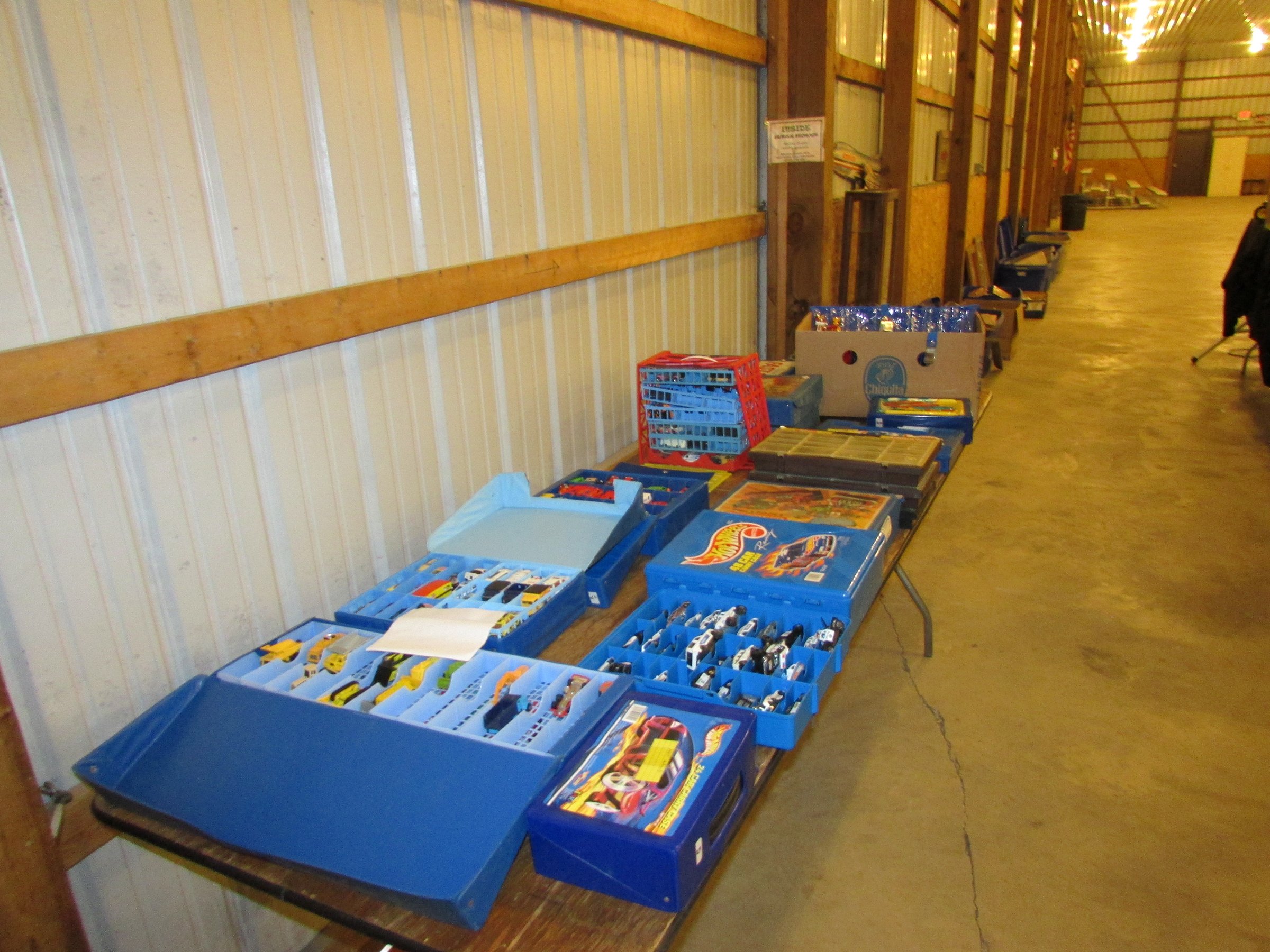 Property photo 193 - VINTAGE TOYS & COLLECTIBLES AUCTION IN WHITLEY COUNTY, INDIANA