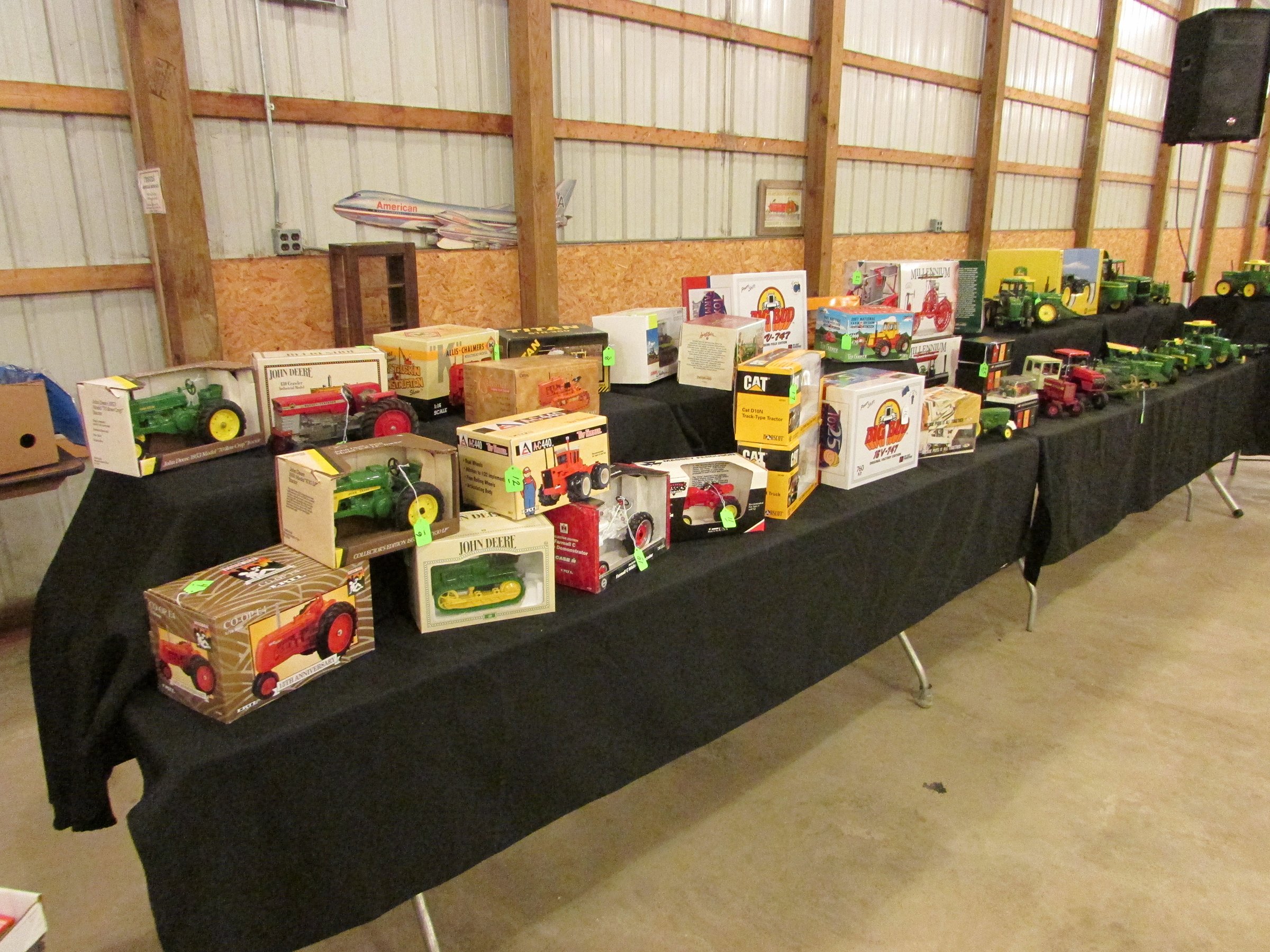 Property photo 210 - VINTAGE TOYS & COLLECTIBLES AUCTION IN WHITLEY COUNTY, INDIANA