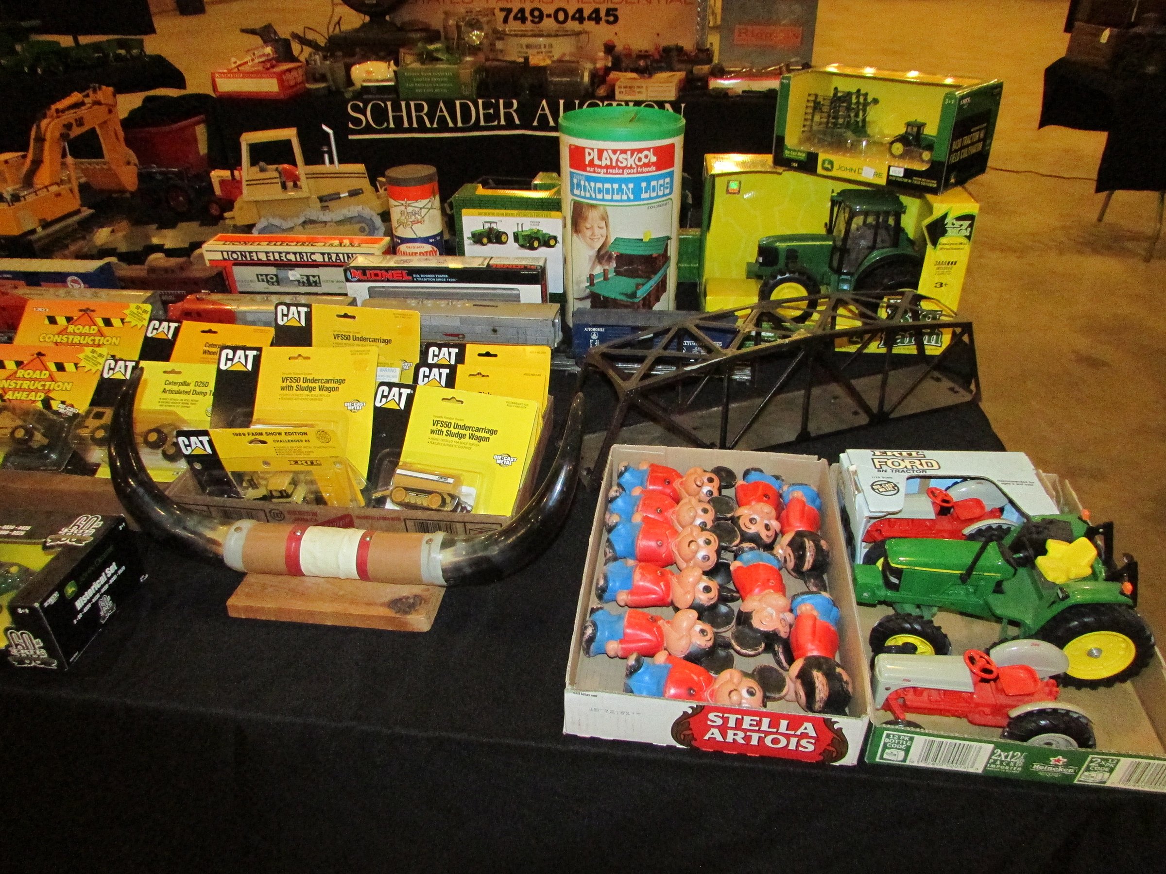 Property photo 164 - VINTAGE TOYS & COLLECTIBLES AUCTION IN WHITLEY COUNTY, INDIANA