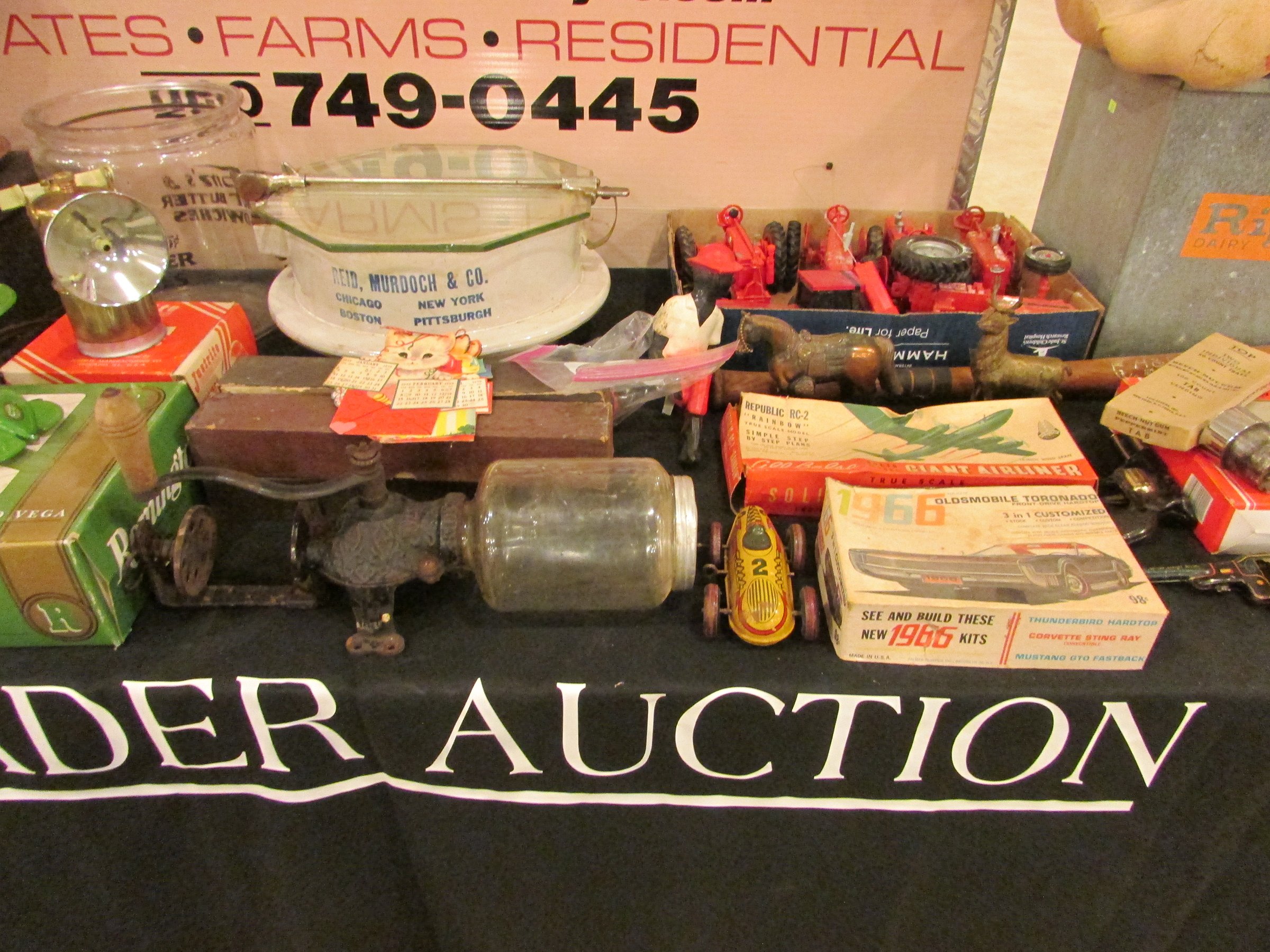 Property photo 178 - VINTAGE TOYS & COLLECTIBLES AUCTION IN WHITLEY COUNTY, INDIANA