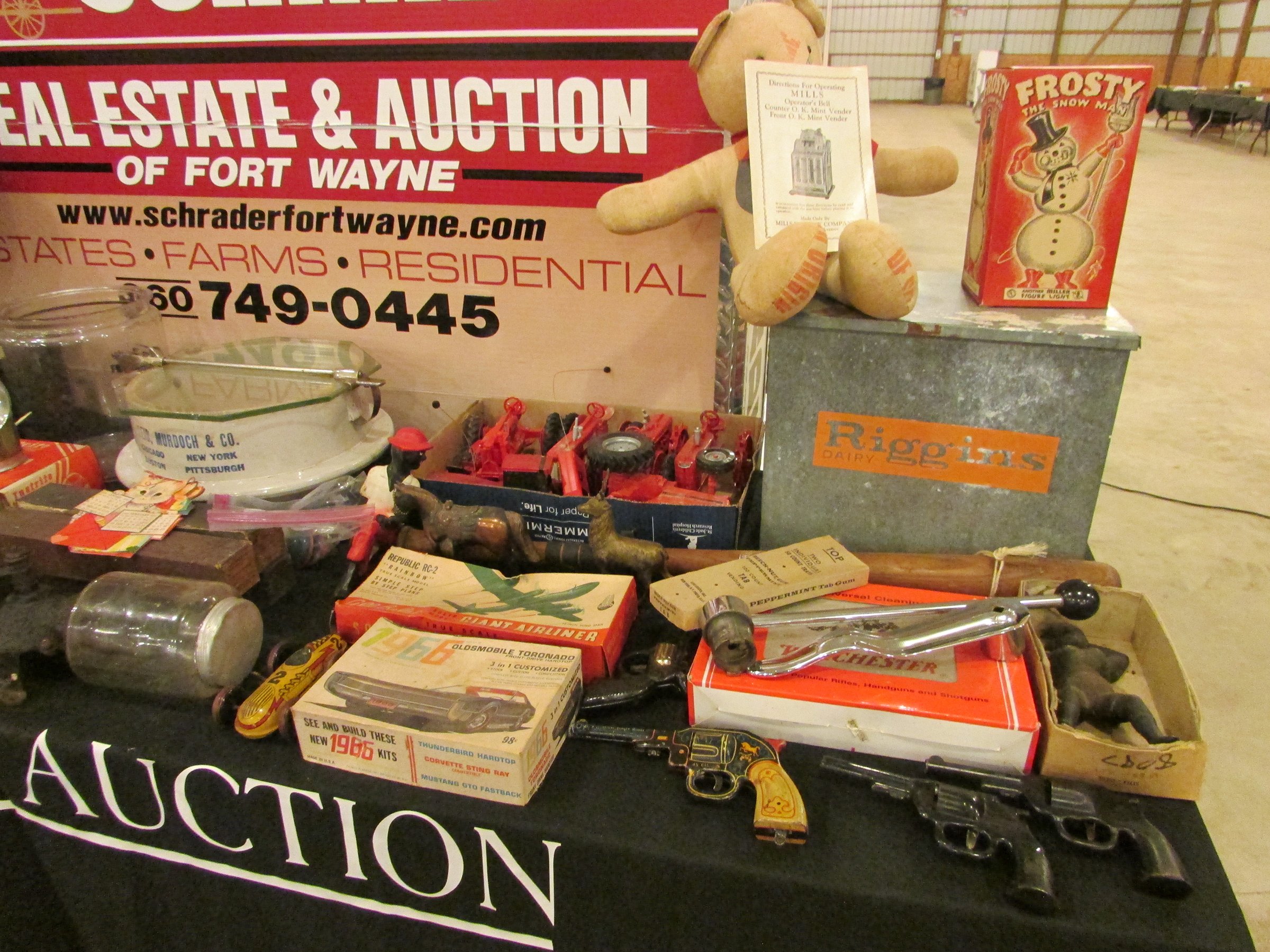 Property photo 169 - VINTAGE TOYS & COLLECTIBLES AUCTION IN WHITLEY COUNTY, INDIANA