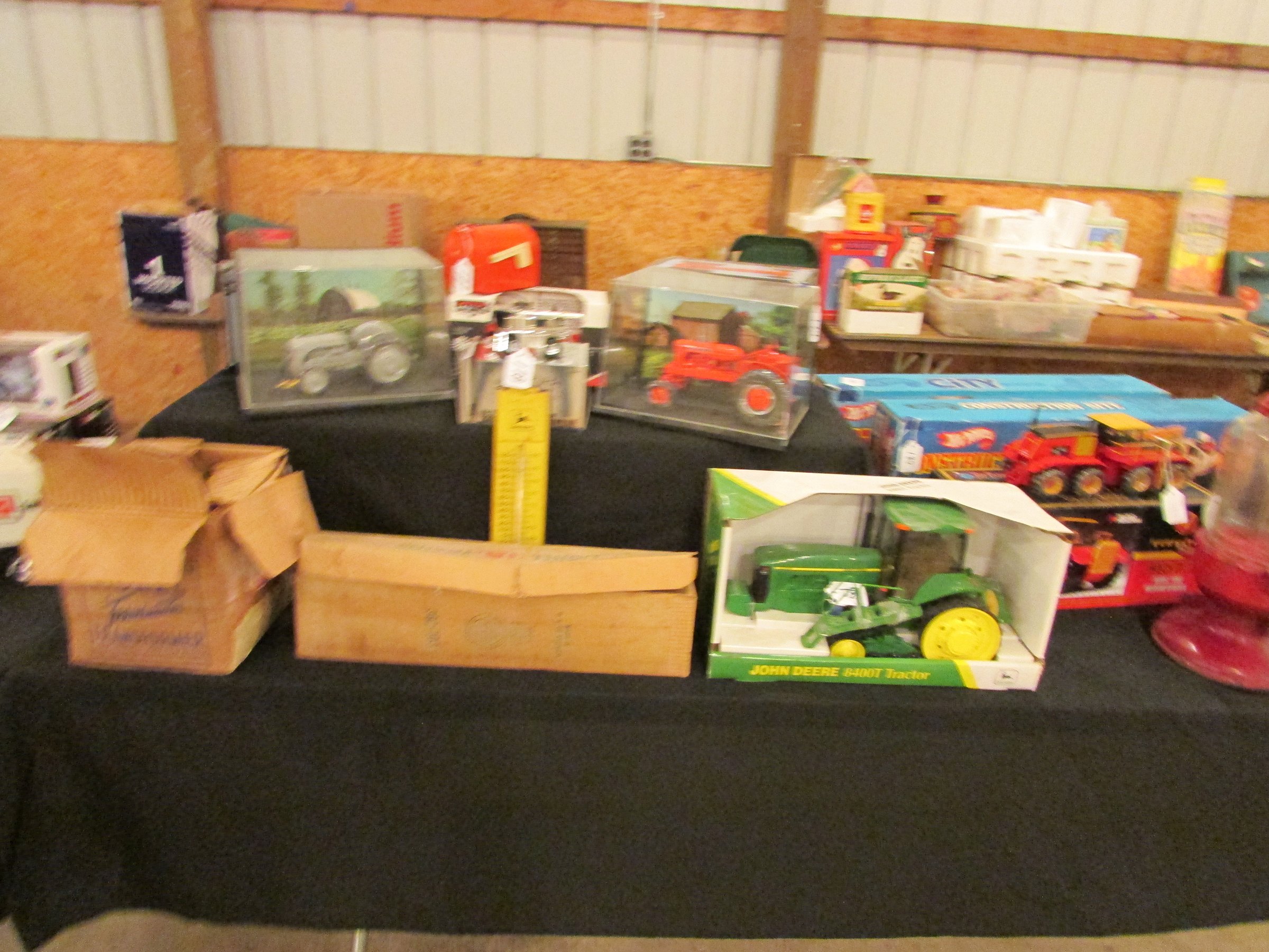 Property photo 167 - VINTAGE TOYS & COLLECTIBLES AUCTION IN WHITLEY COUNTY, INDIANA