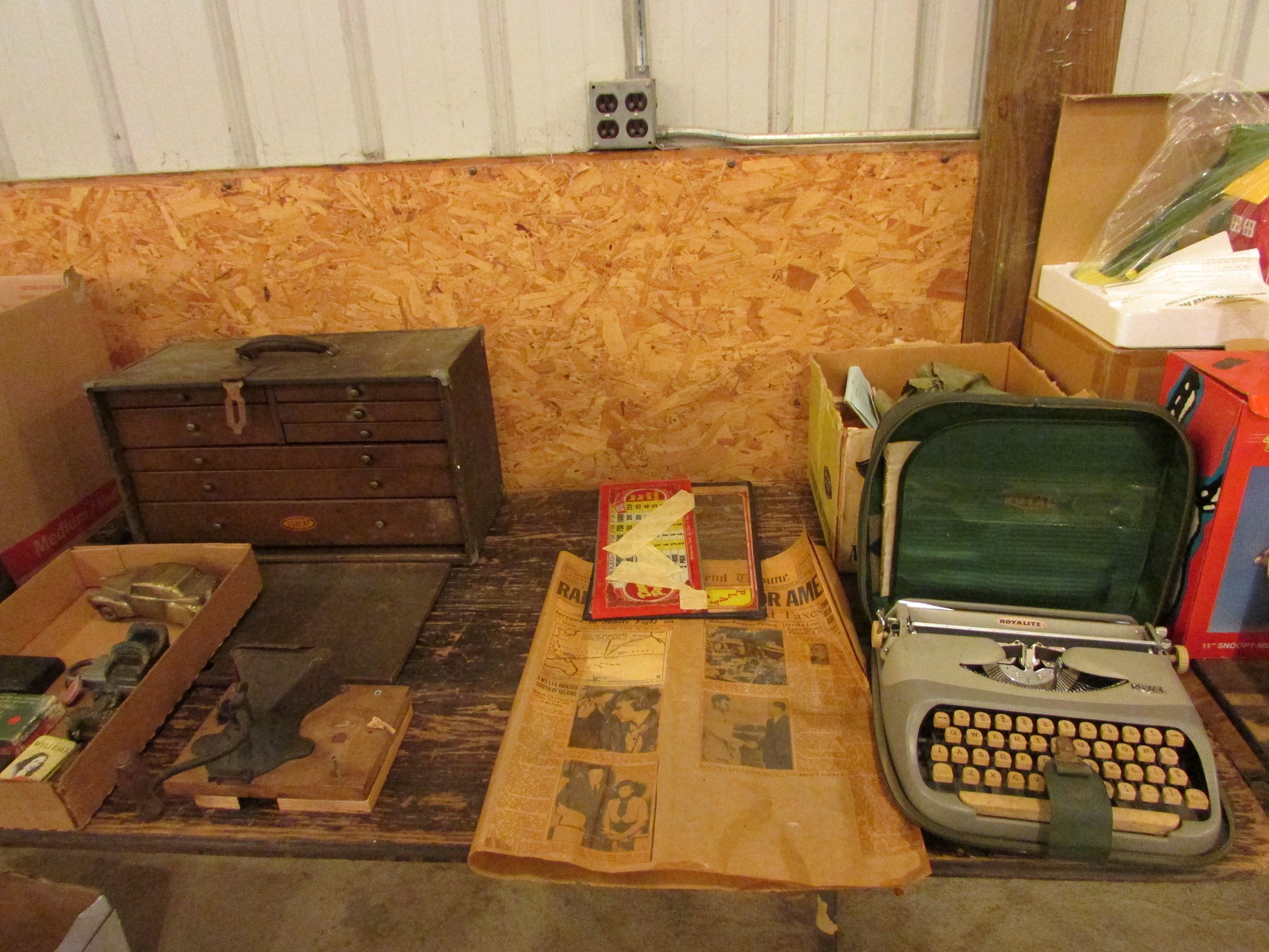 Property photo 185 - VINTAGE TOYS & COLLECTIBLES AUCTION IN WHITLEY COUNTY, INDIANA