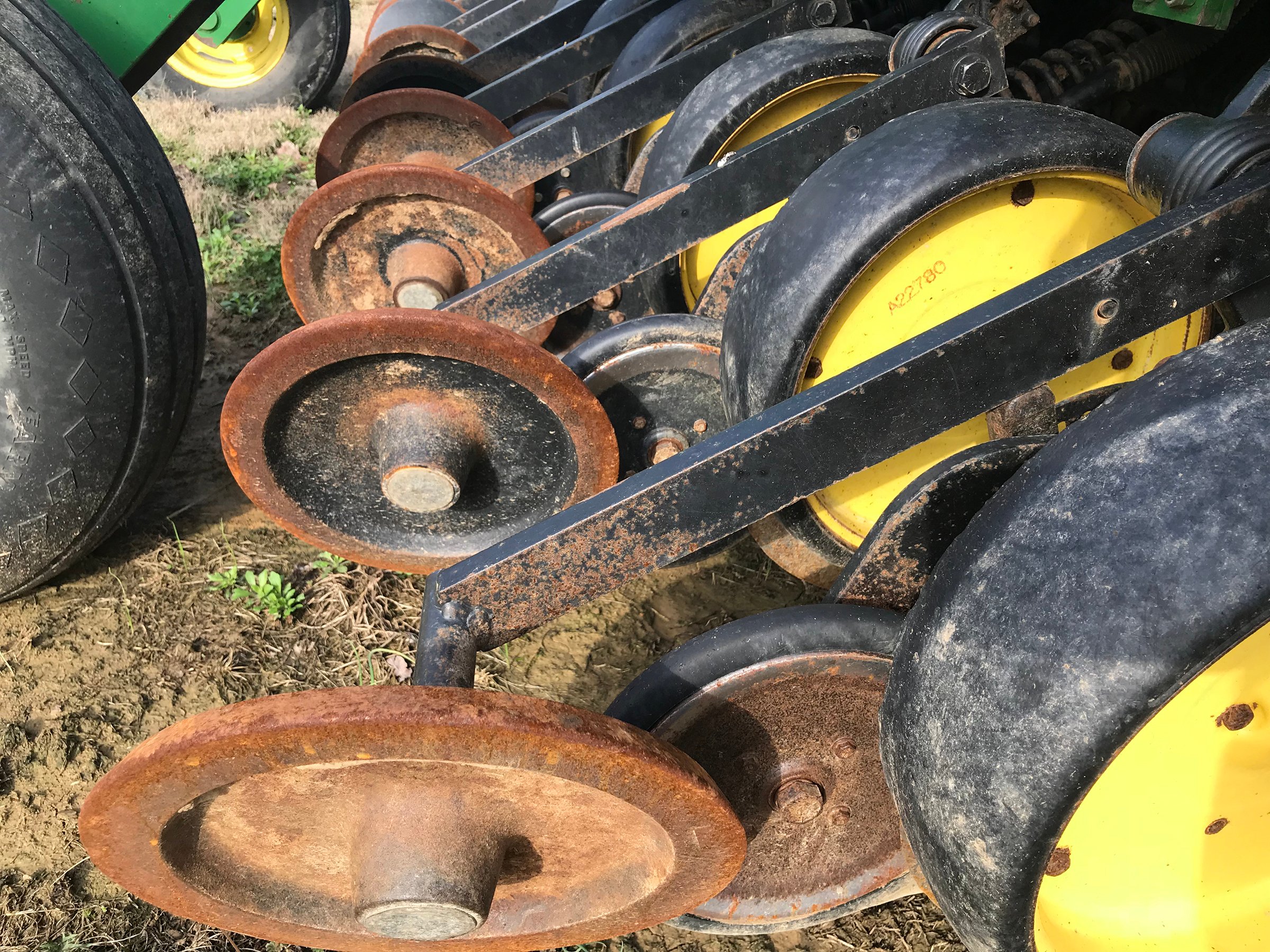 Property photo 850 - REAL ESTATE & FARM EQUIPMENT AUCTION - 4.95+/- ACRES IN 3 TRACTS IN GALLATIN COUNTY, KENTUCKY