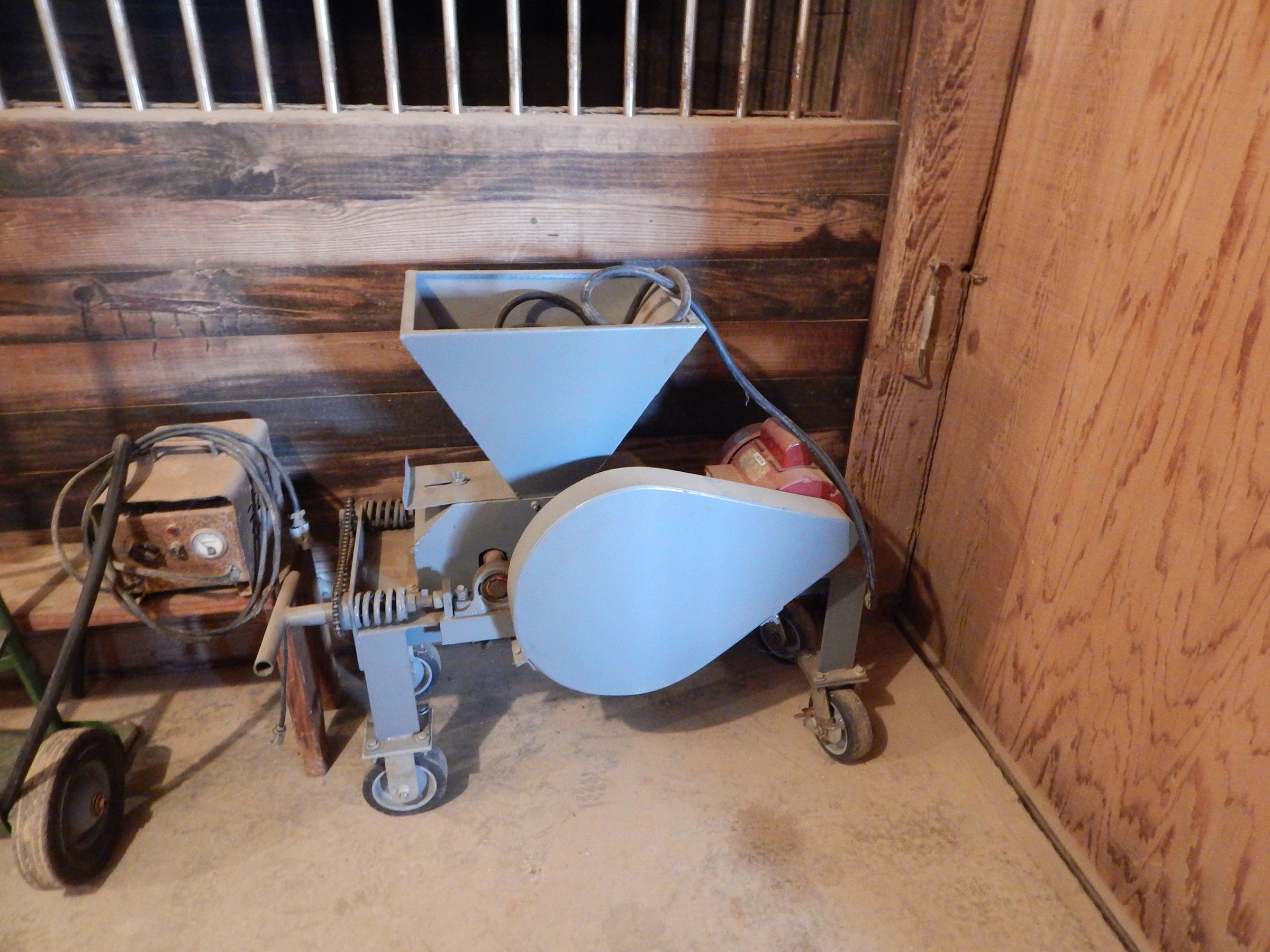 Property photo 33 - PERSONAL PROPERTY AUCTION IN WHITLEY COUNTY, INDIANA