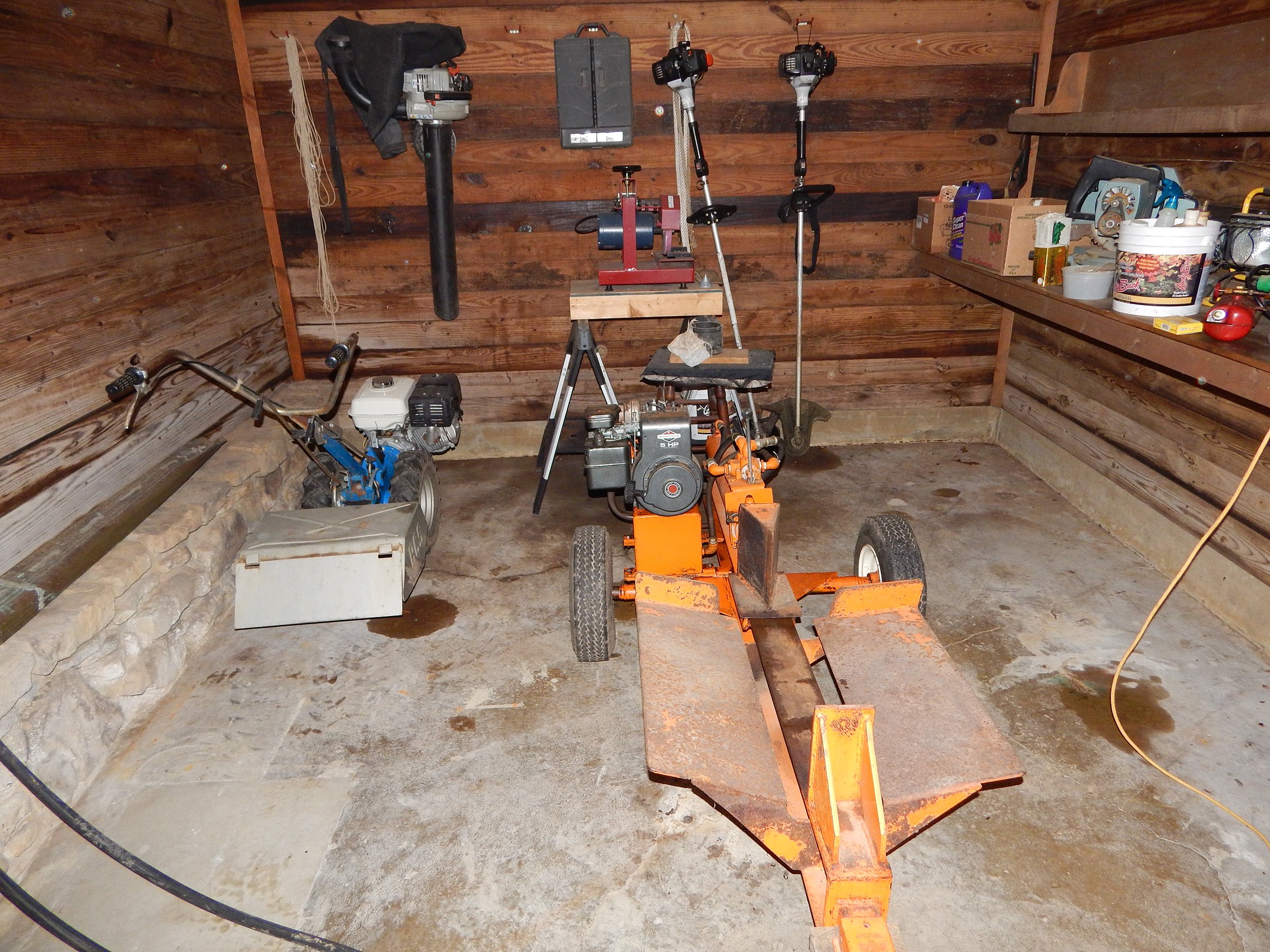 Property photo 30 - PERSONAL PROPERTY AUCTION IN WHITLEY COUNTY, INDIANA