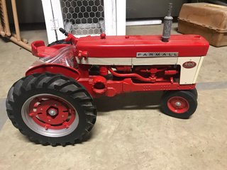 Property photo 186 - FARM EQUIPMENT & TOY AUCTION IN LAGRANGE COUNTY, INDIANA
