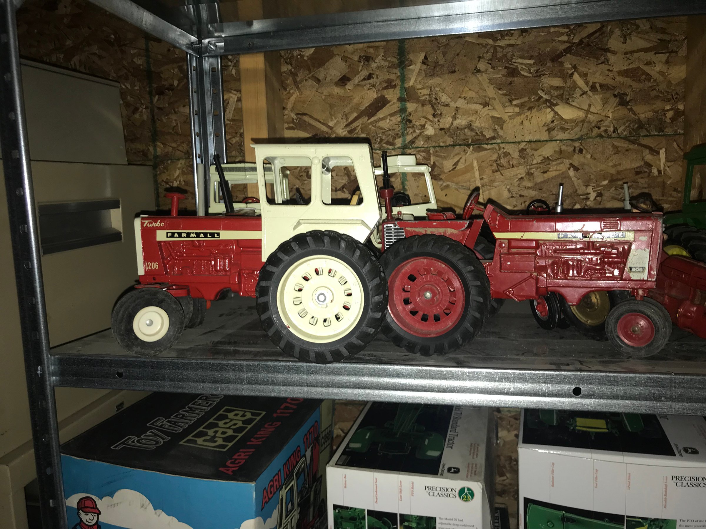 Property photo 190 - FARM EQUIPMENT & TOY AUCTION IN LAGRANGE COUNTY, INDIANA