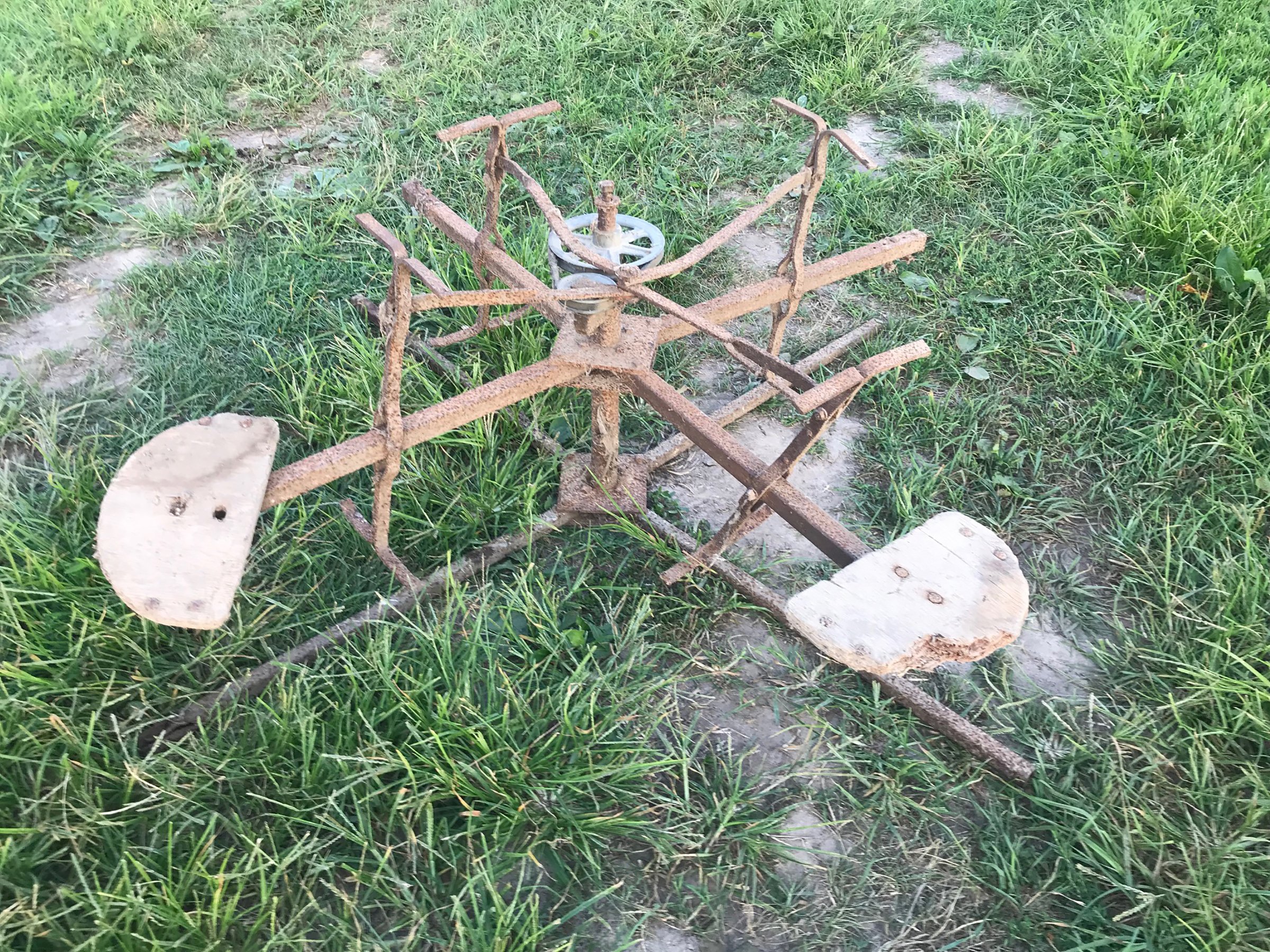 Property photo 204 - FARM EQUIPMENT & TOY AUCTION IN LAGRANGE COUNTY, INDIANA