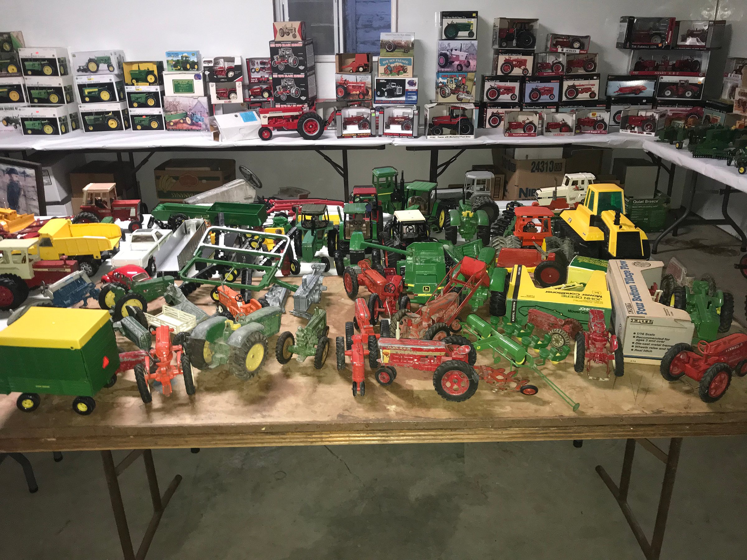 Property photo 130 - FARM EQUIPMENT & TOY AUCTION IN LAGRANGE COUNTY, INDIANA