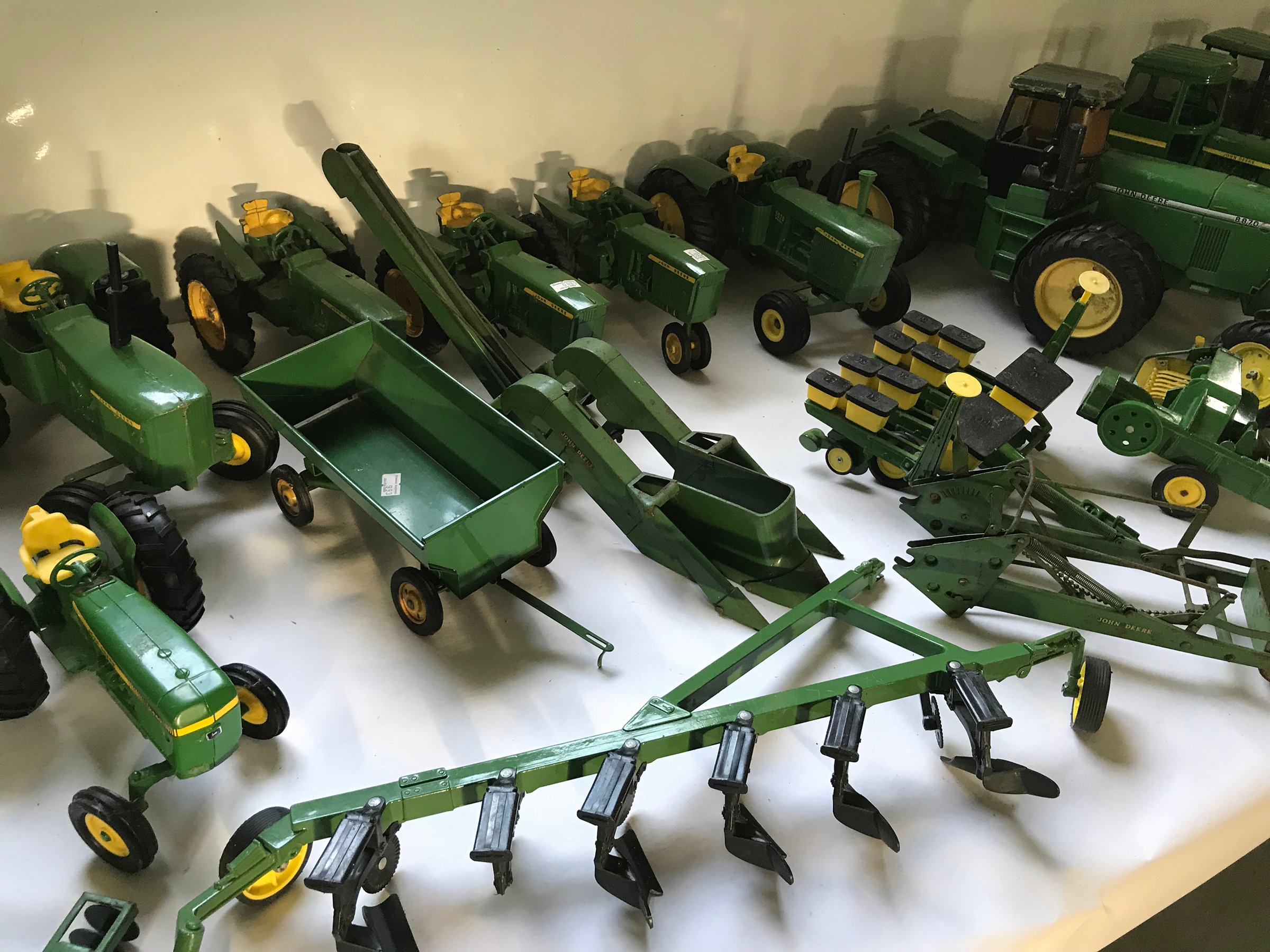 Property photo 138 - FARM EQUIPMENT & TOY AUCTION IN LAGRANGE COUNTY, INDIANA