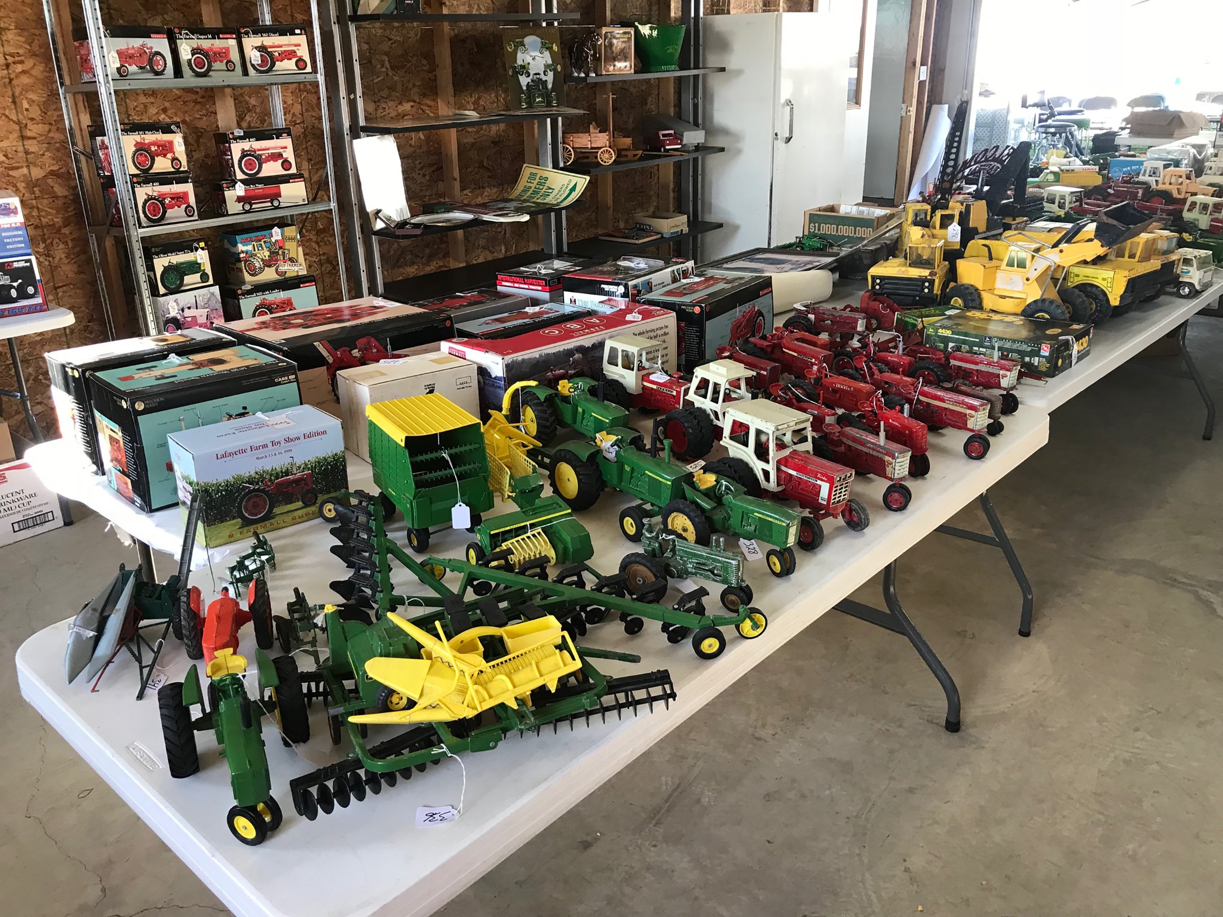 Property photo 153 - FARM EQUIPMENT & TOY AUCTION IN LAGRANGE COUNTY, INDIANA