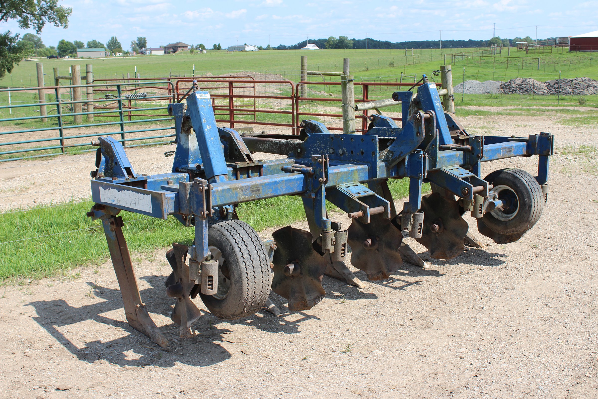 Property photo 40 - FARM EQUIPMENT AUCTION IN DELAWARE COUNTY, INDIANA