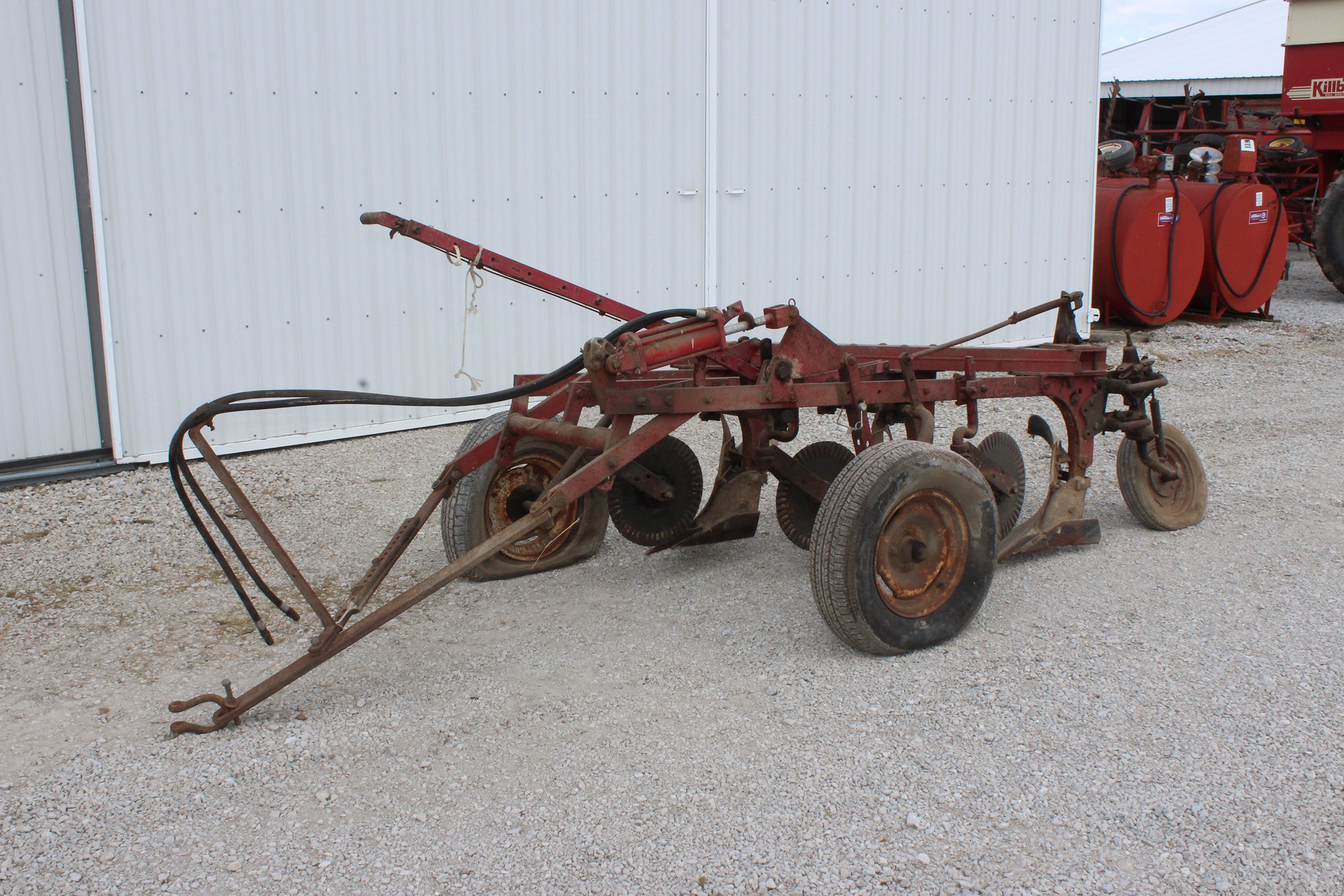Property photo 72 - FARM EQUIPMENT AUCTION IN DELAWARE COUNTY, INDIANA