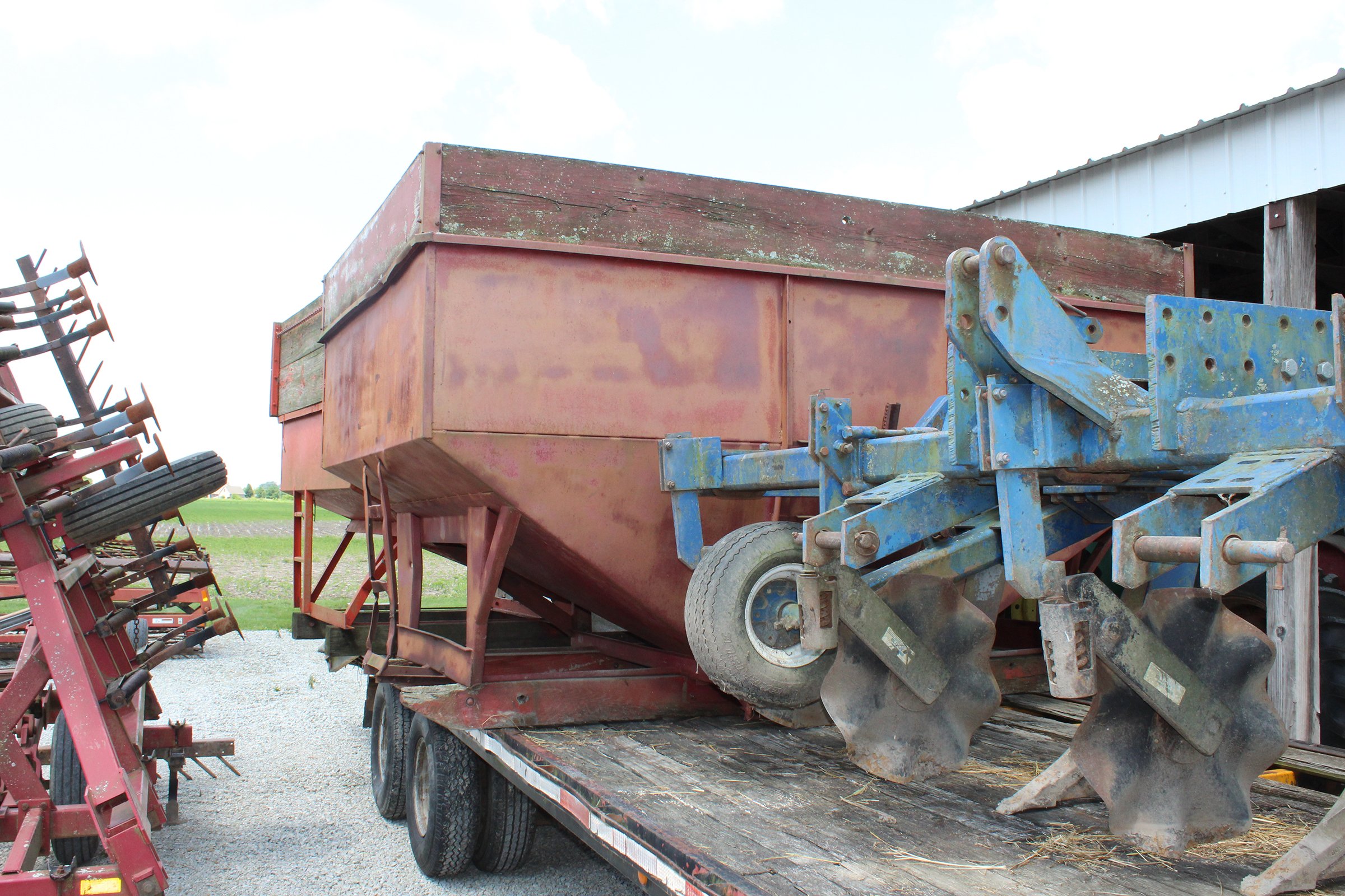 Property photo 82 - FARM EQUIPMENT AUCTION IN DELAWARE COUNTY, INDIANA
