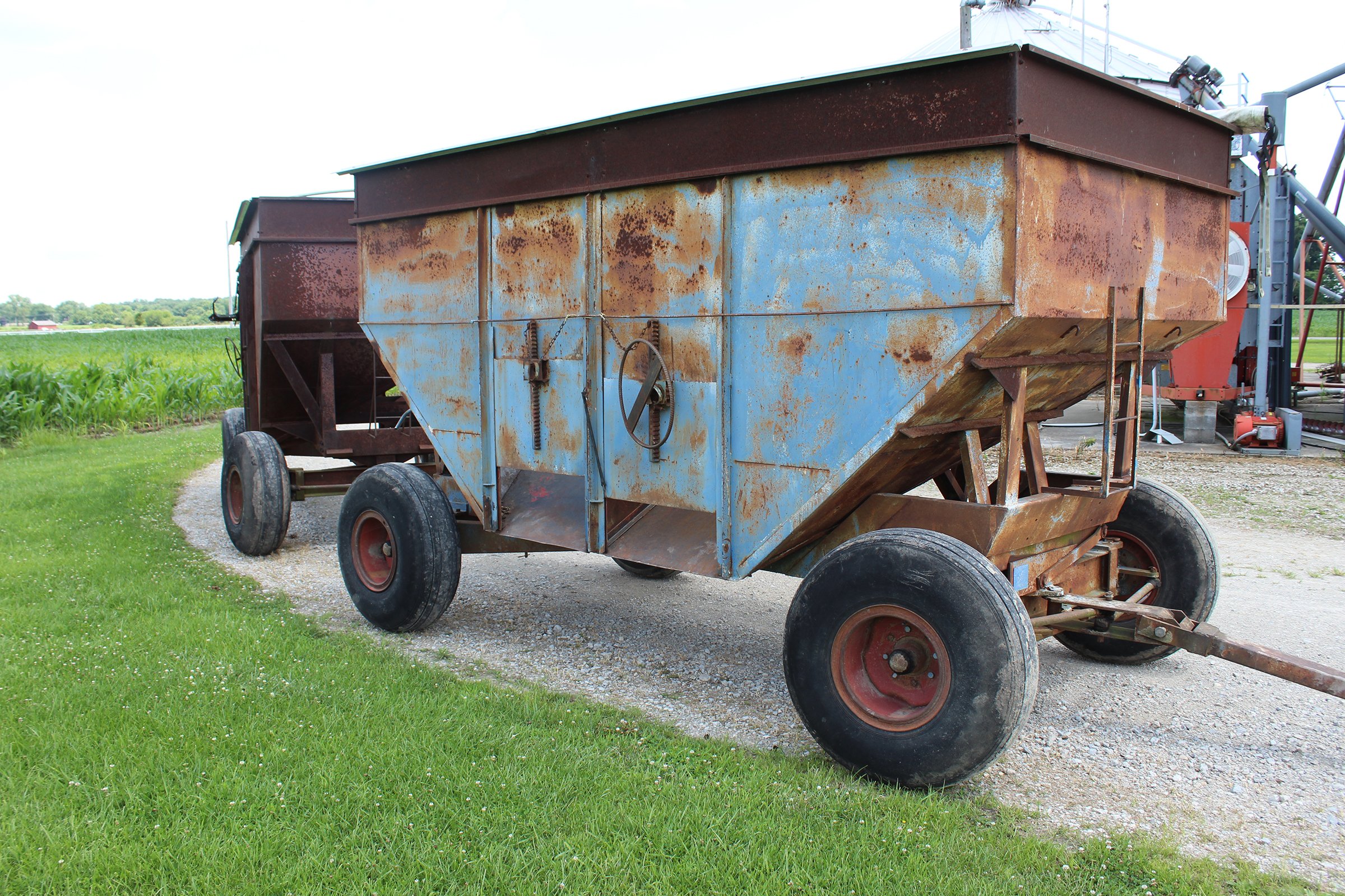 Property photo 60 - FARM EQUIPMENT AUCTION IN DELAWARE COUNTY, INDIANA