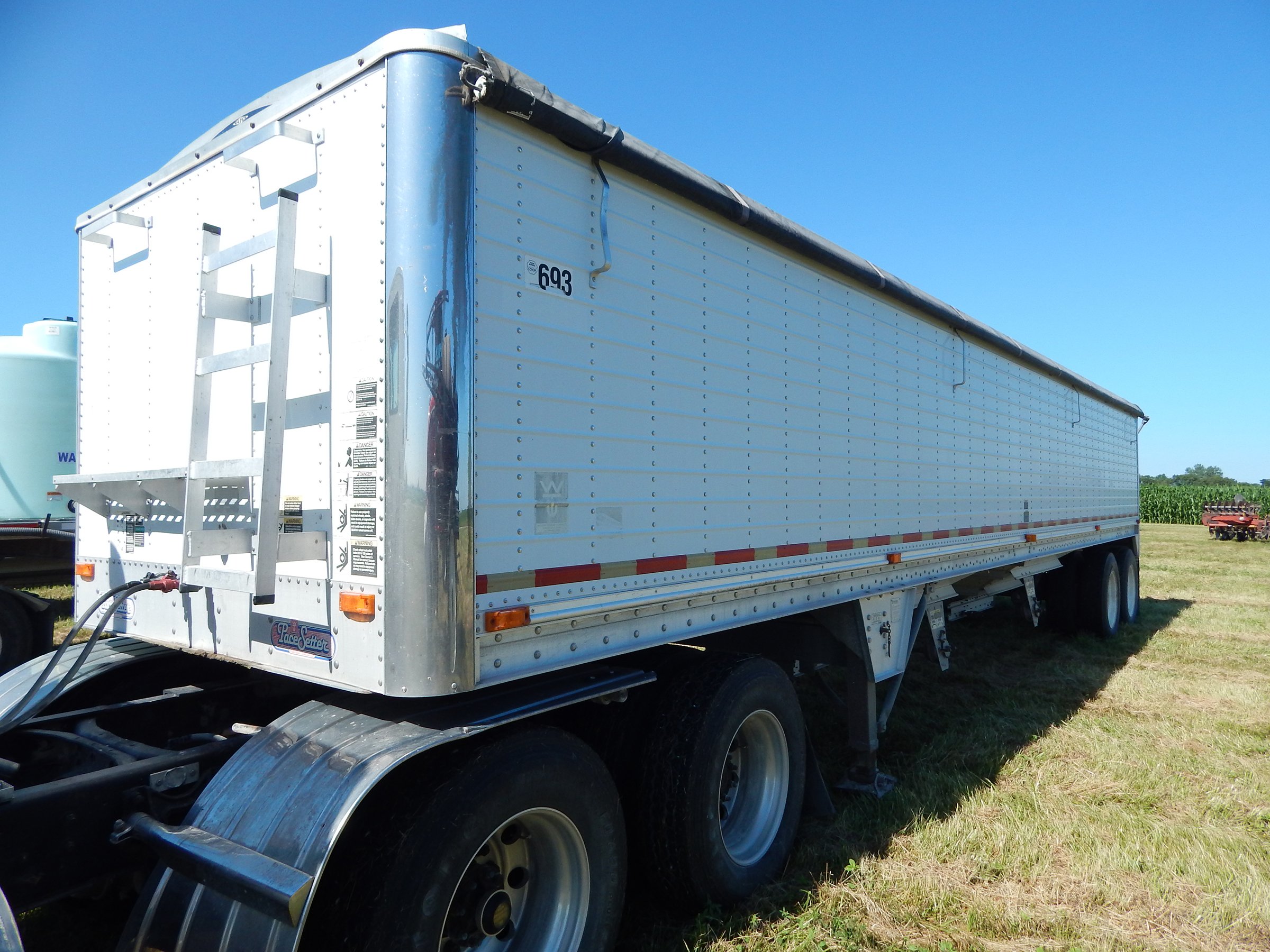 Property photo 21 - FARM EQUIPMENT AUCTION IN PULASKI COUNTY, INDIANA