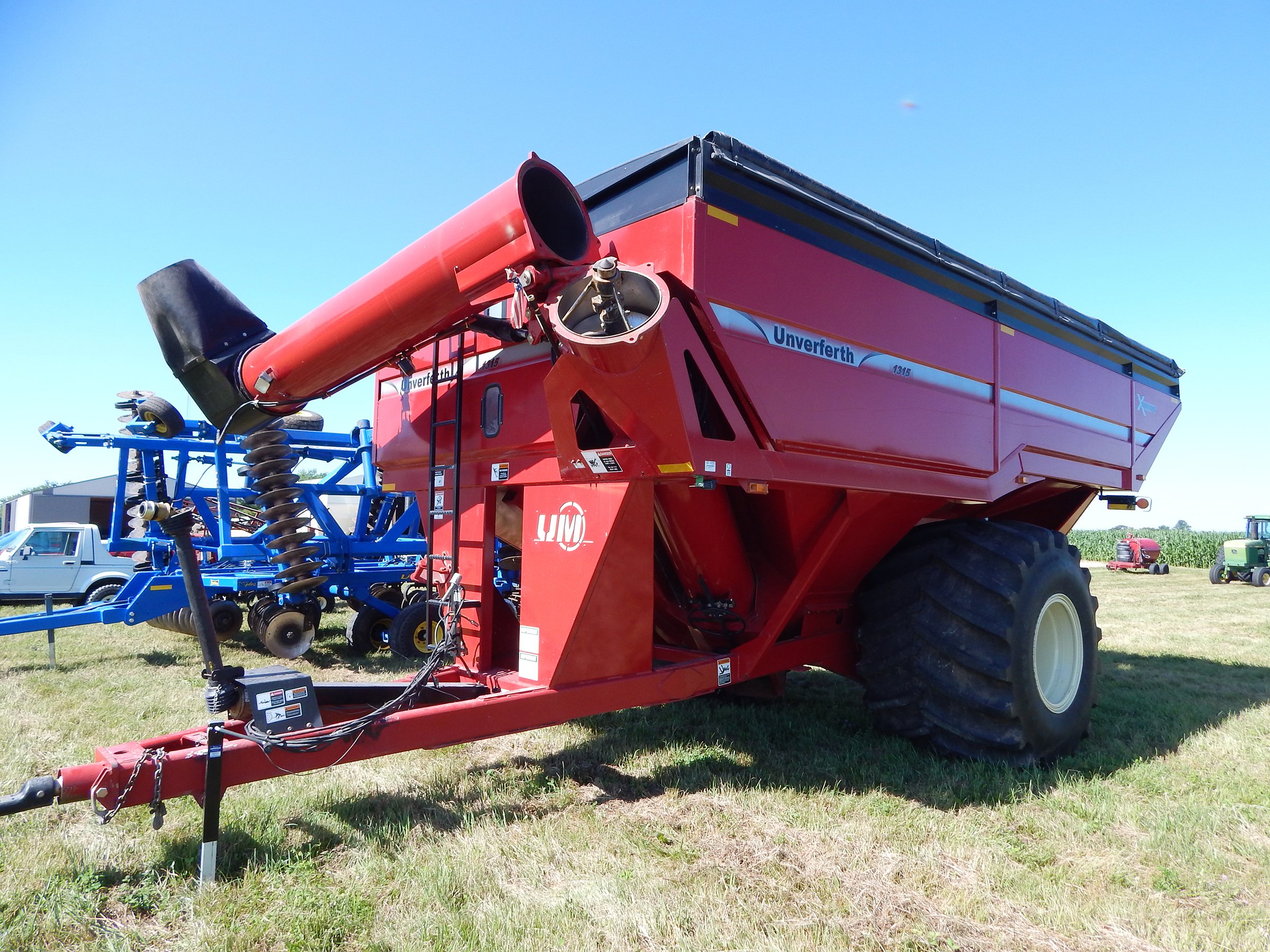 Property photo 60 - FARM EQUIPMENT AUCTION IN PULASKI COUNTY, INDIANA