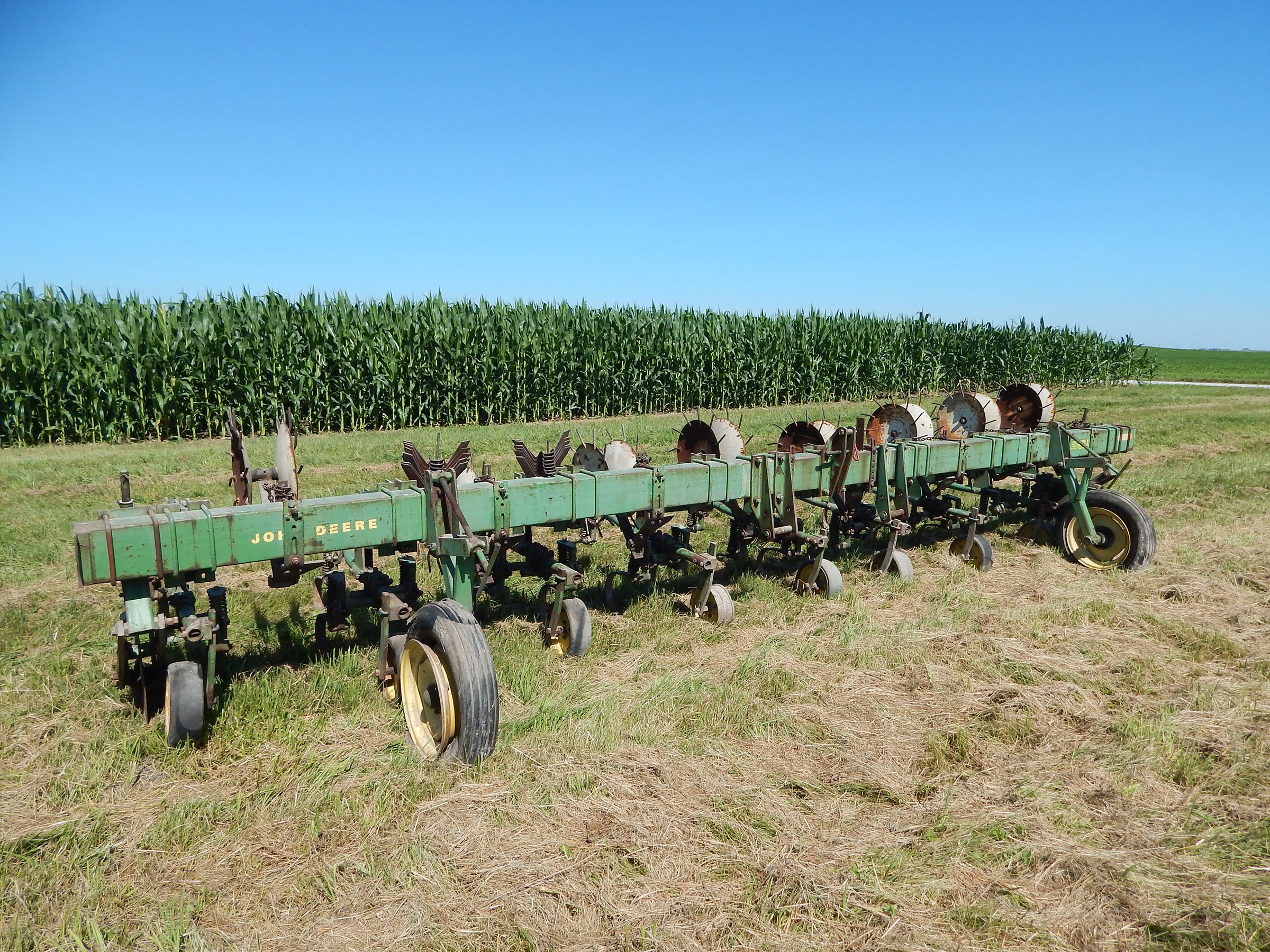 Property photo 32 - FARM EQUIPMENT AUCTION IN PULASKI COUNTY, INDIANA