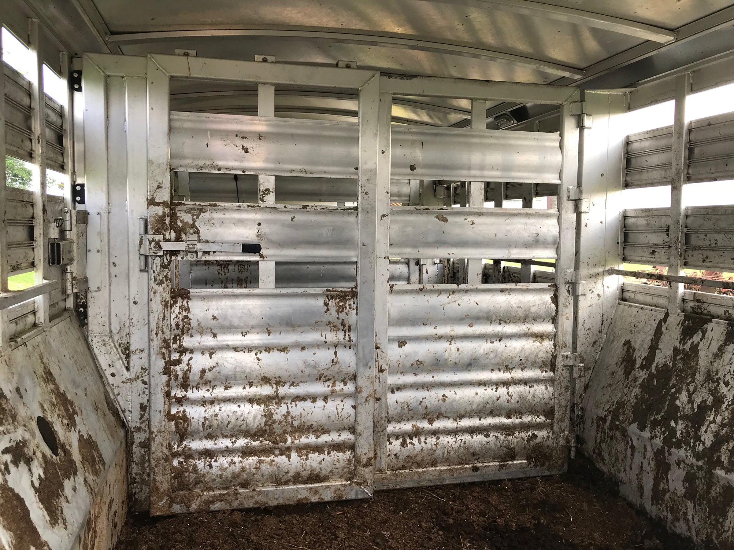 Property photo 36 - FARM & DAIRY EQUIPMENT AUCTION IN STEUBEN COUNTY, INDIANA