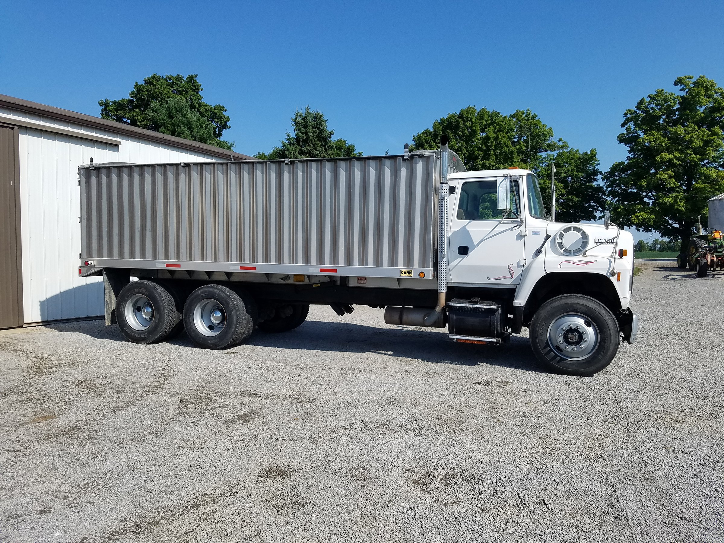 Property photo 19 - FARM EQUIPMENT AUCTION IN NOBLE COUNTY, INDIANA