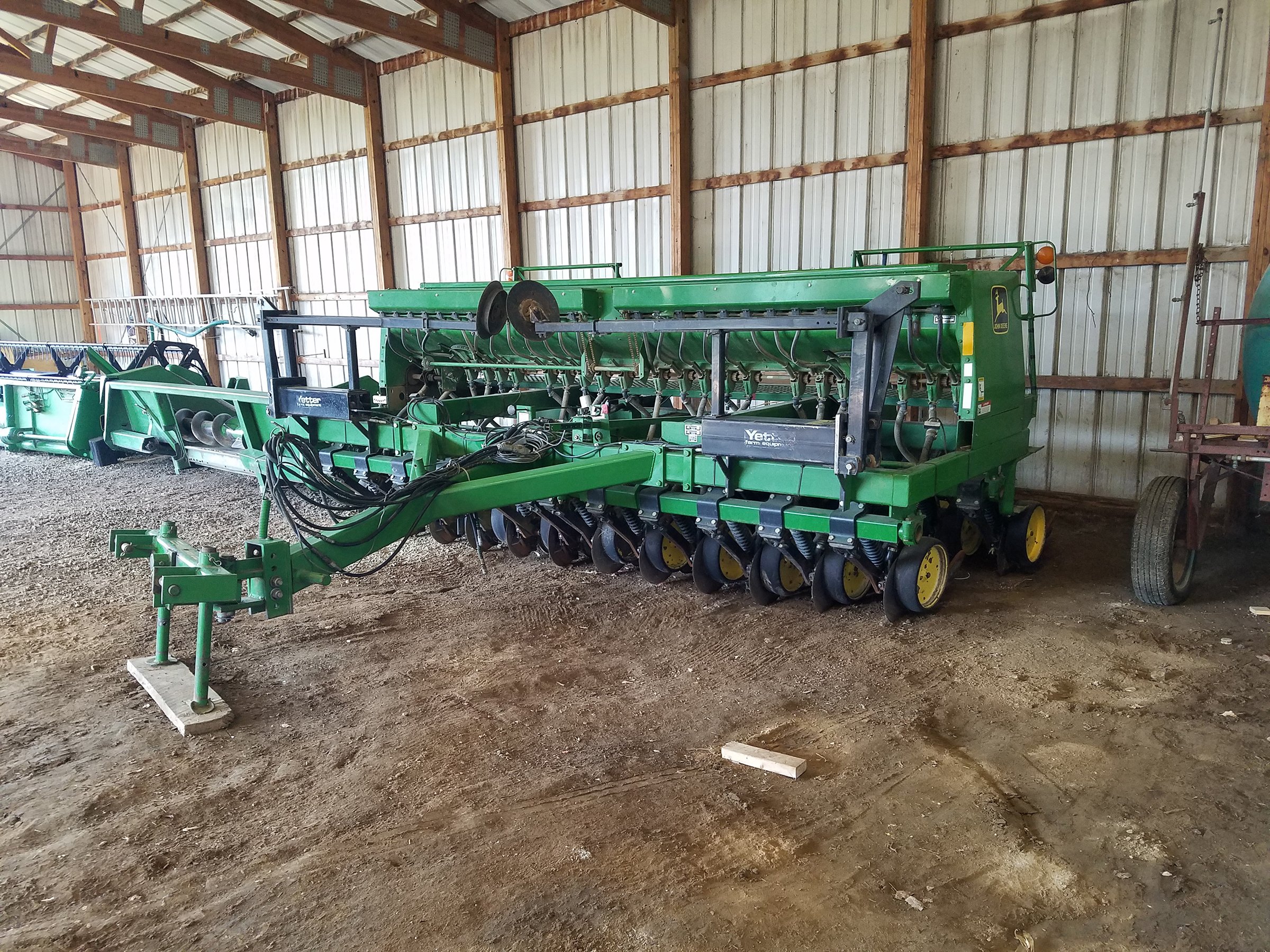Property photo 29 - FARM EQUIPMENT AUCTION IN NOBLE COUNTY, INDIANA