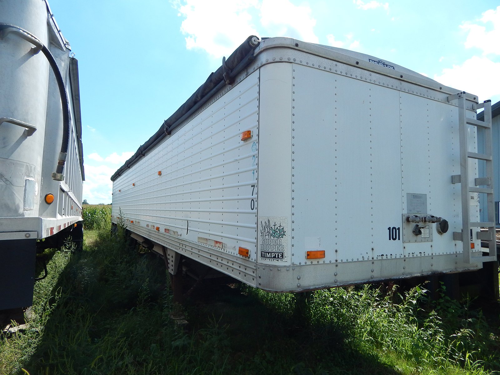 Property photo 14 - ABSOLUTE FARM EQUIPMENT AUCTION IN LAPORTE COUNTY, INDIANA