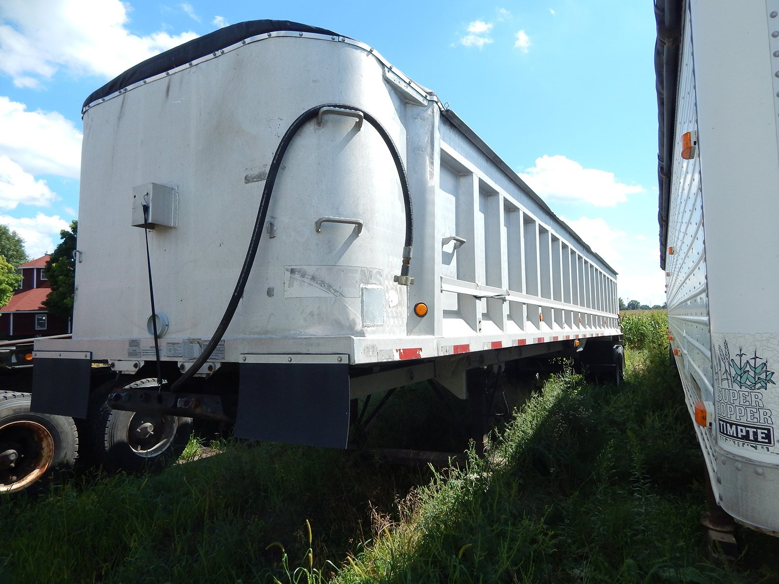 Property photo 17 - ABSOLUTE FARM EQUIPMENT AUCTION IN LAPORTE COUNTY, INDIANA