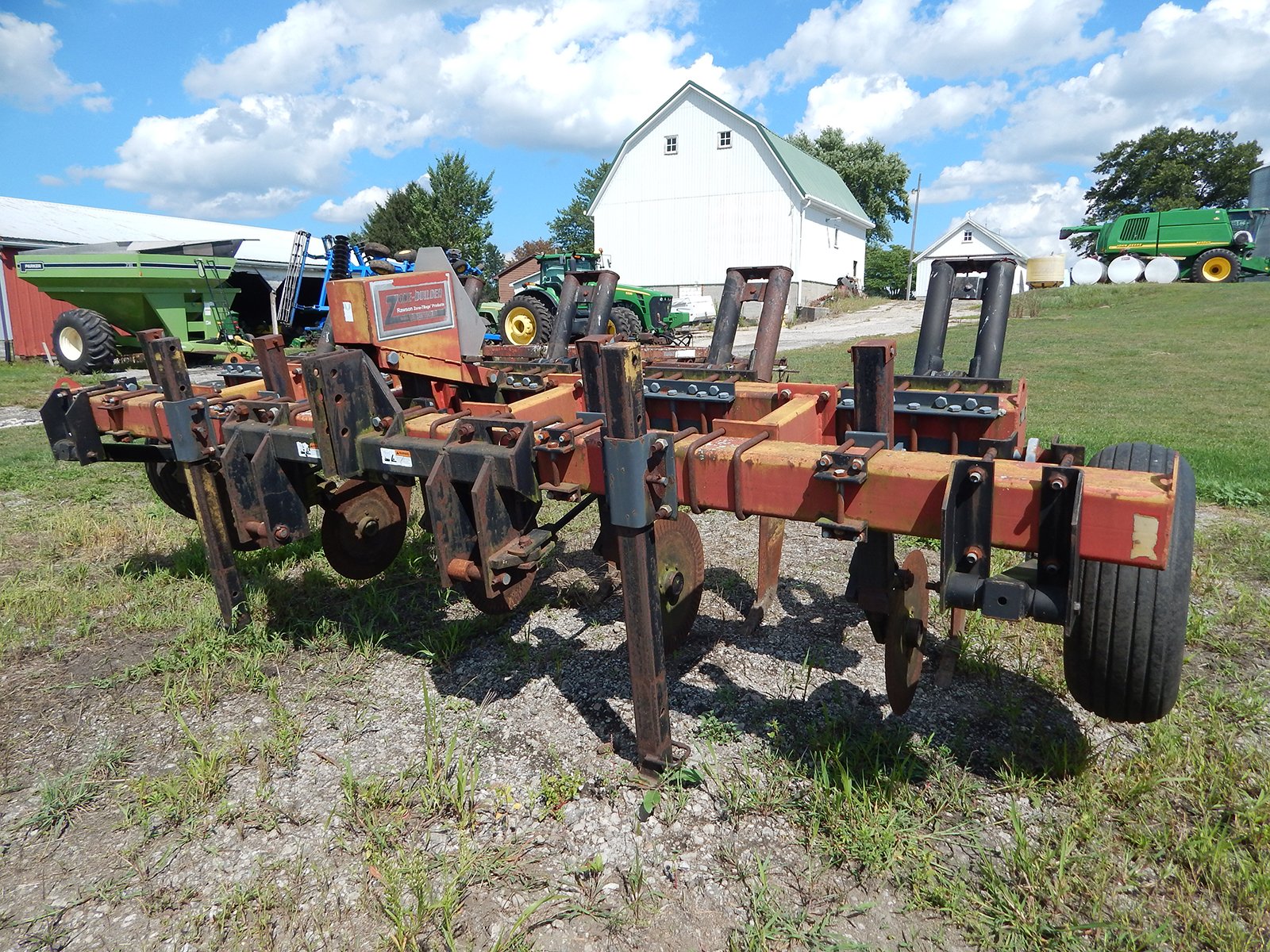 Property photo 25 - ABSOLUTE FARM EQUIPMENT AUCTION IN LAPORTE COUNTY, INDIANA