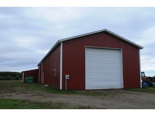 Barn in Van Buren County, Michigan - LAND AUCTION - 300+/- ACRES SPECIALTY CROP - GRAPES AND HOPS - OFFERED IN 8 TRACTS IN VAN BUREN COUNTY, MICHIGAN