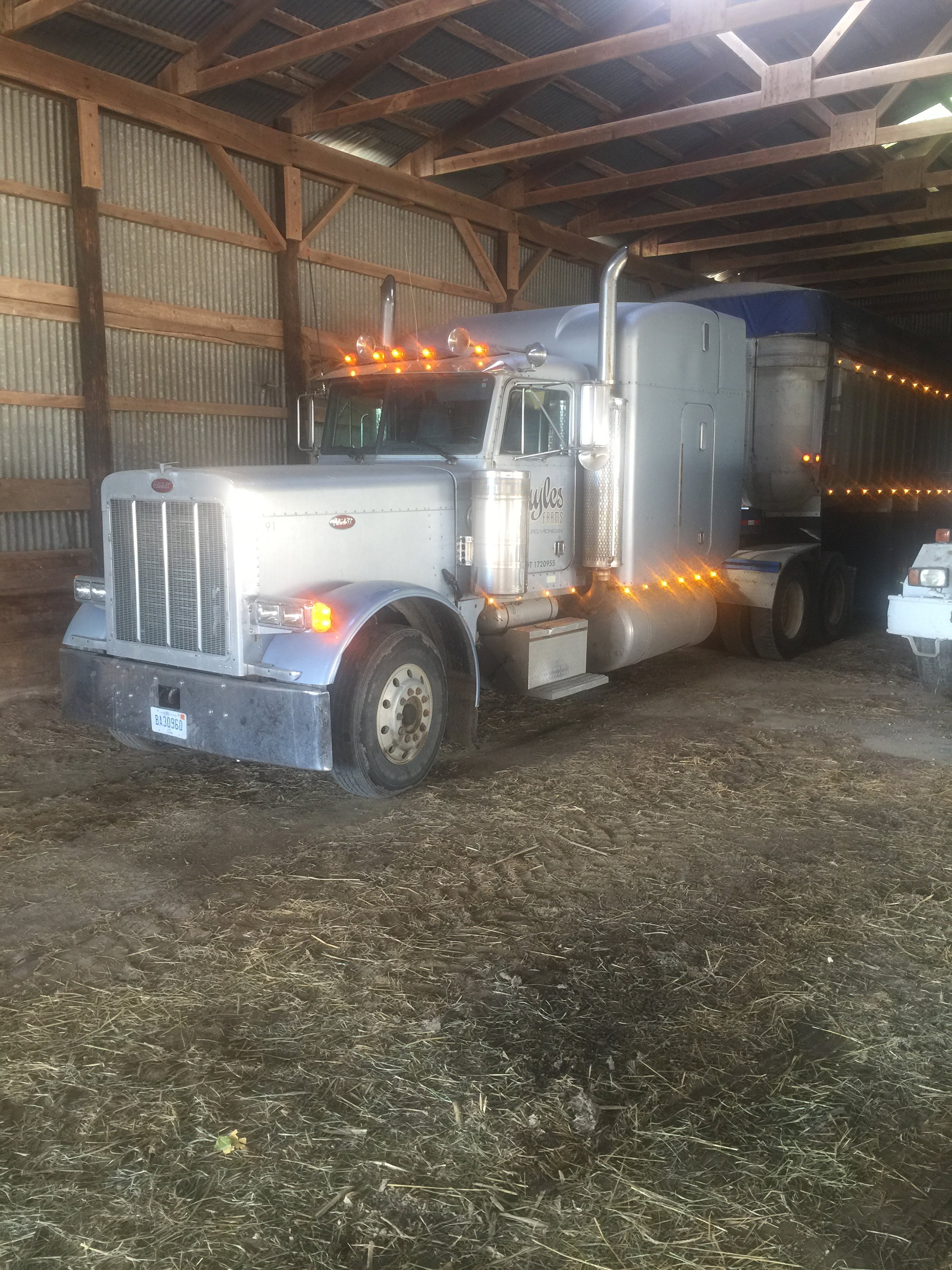 Property photo 104 - FARM EQUIPMENT AUCTION IN SHIAWASSEE COUNTY, MICHIGAN
