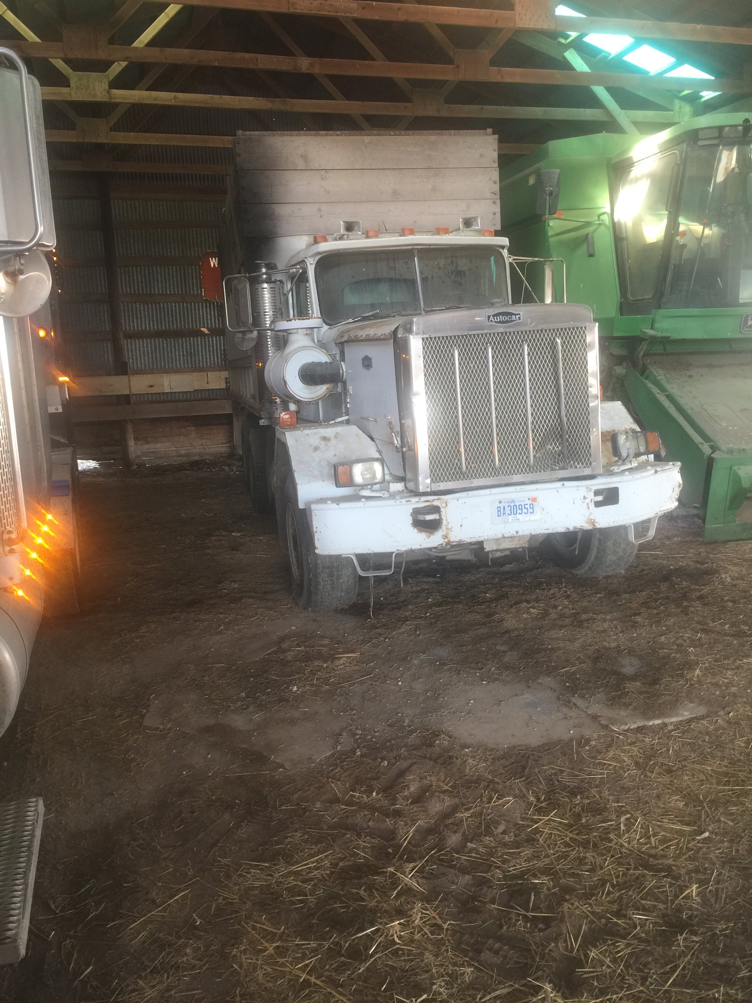 Property photo 106 - FARM EQUIPMENT AUCTION IN SHIAWASSEE COUNTY, MICHIGAN