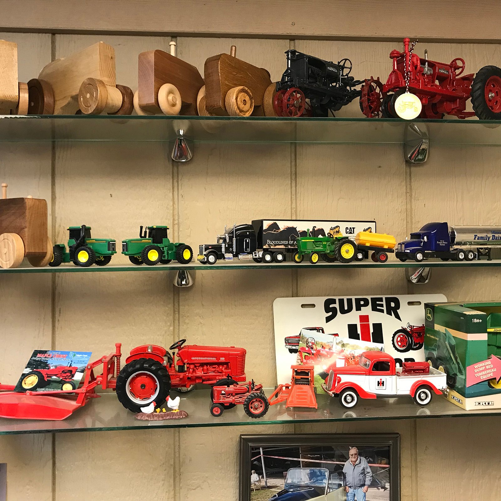 Property photo 32 - FARM EQUIPMENT AUCTION IN ALLEN COUNTY, OHIO