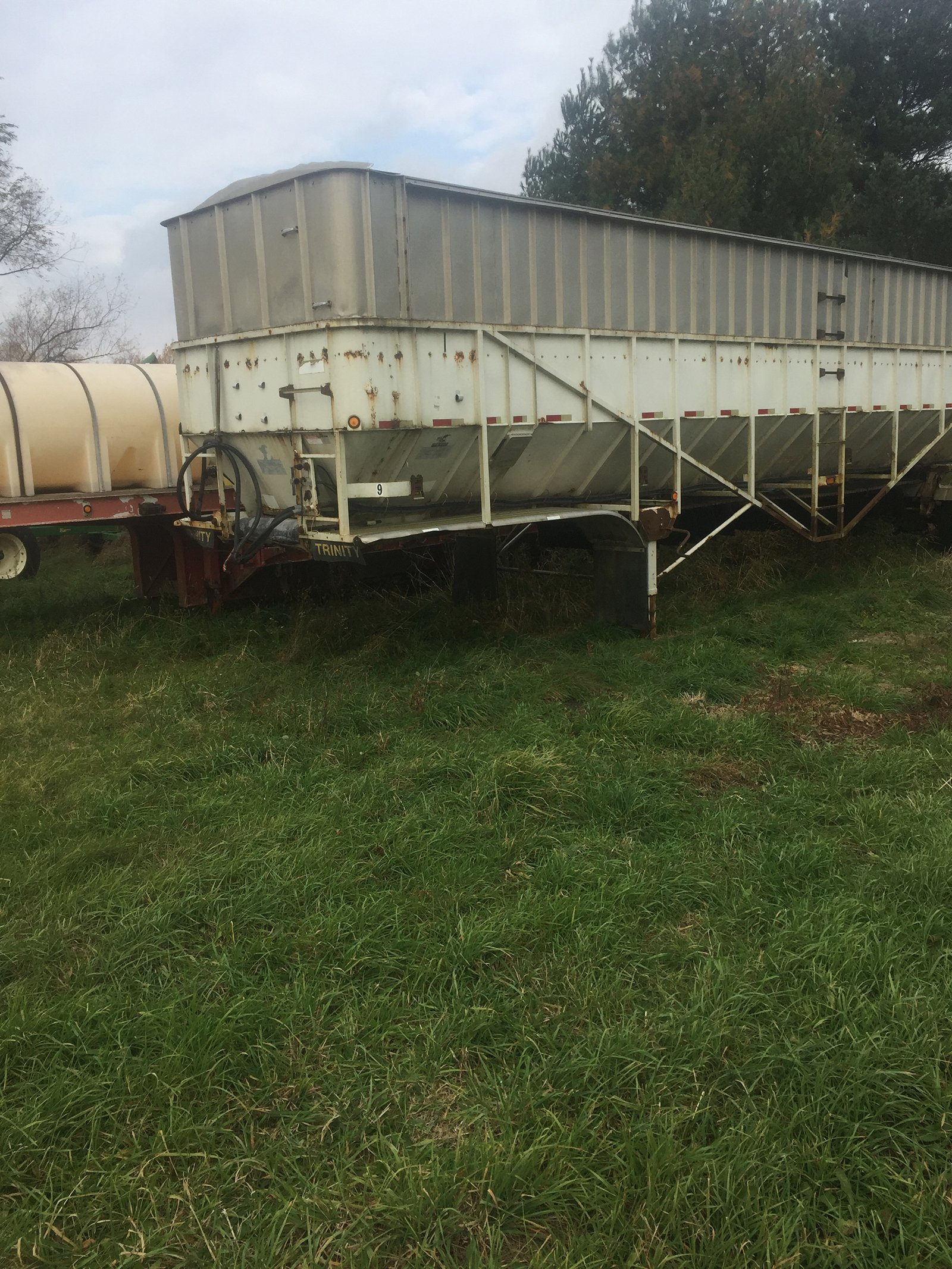 Property photo 48 - FARM EQUIPMENT AUCTION IN ST. JOSEPH COUNTY, MICHIGAN