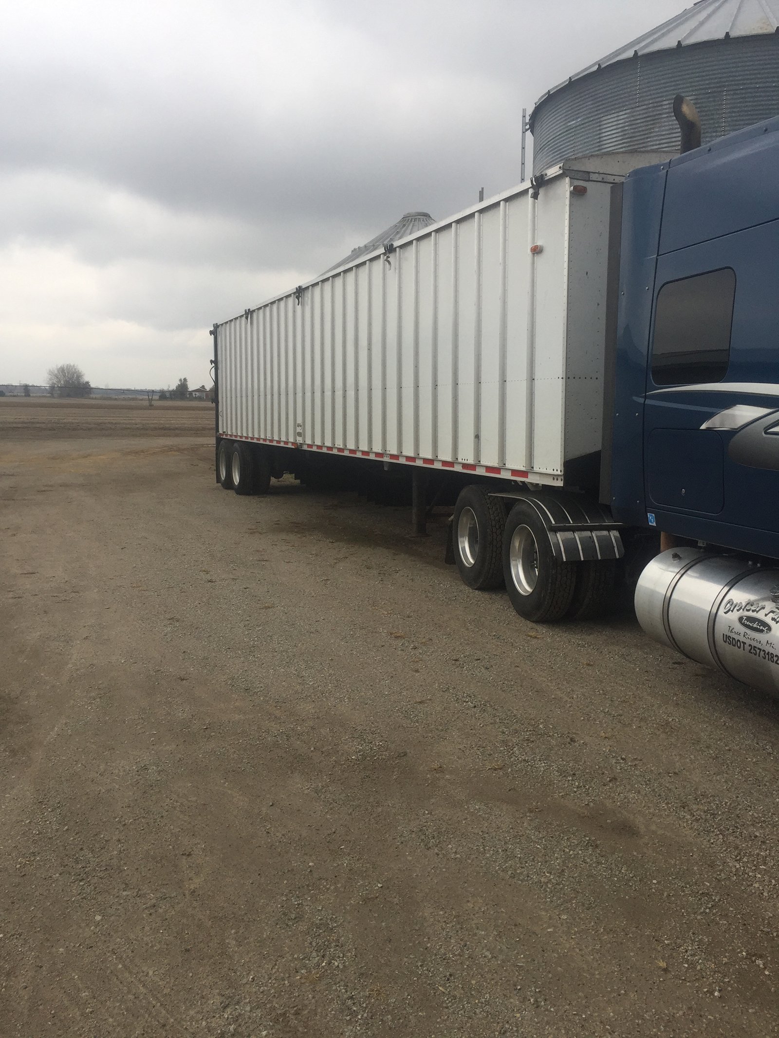 Property photo 29 - FARM EQUIPMENT AUCTION IN ST. JOSEPH COUNTY, MICHIGAN