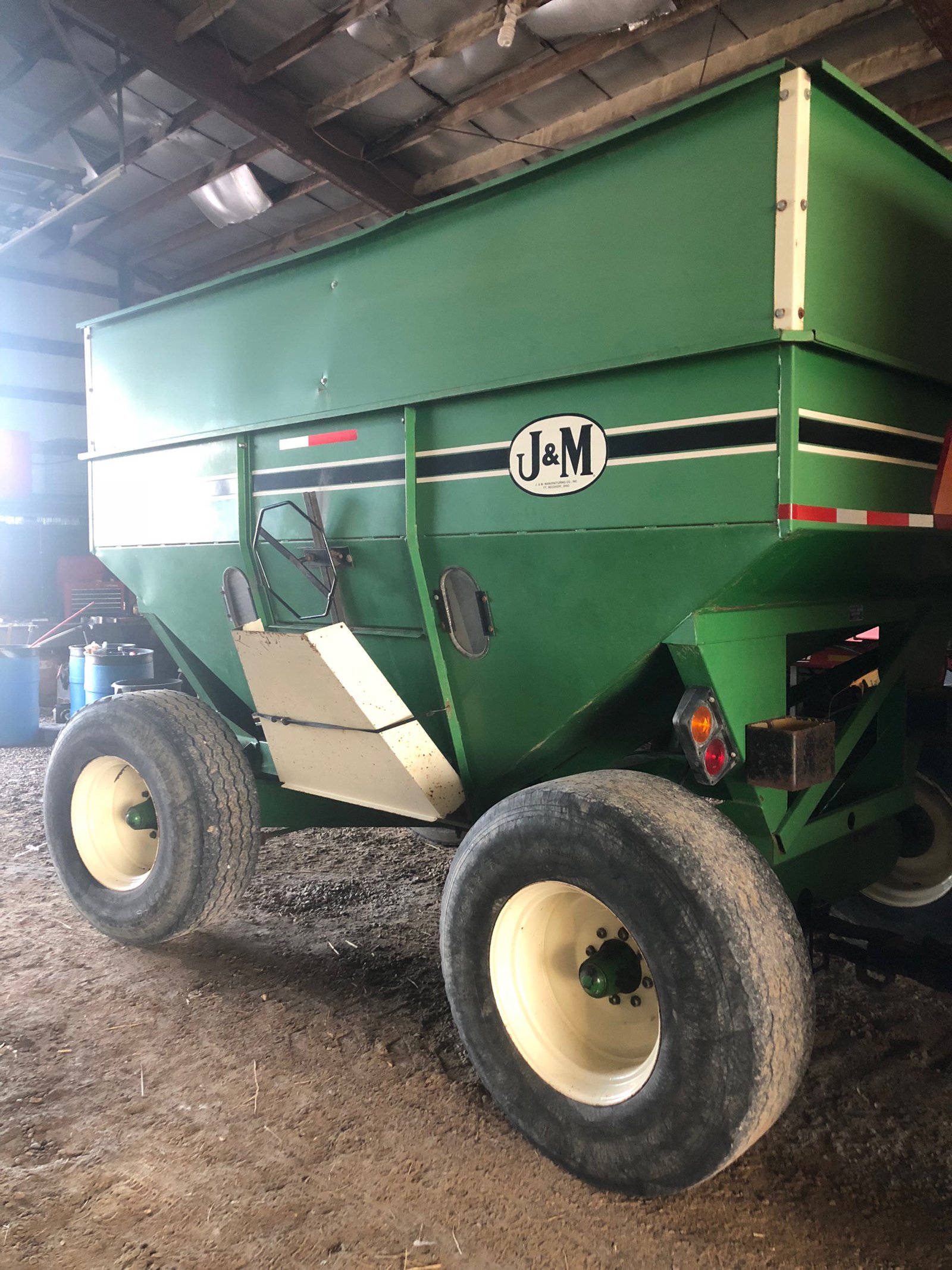 Property photo 33 - FARM EQUIPMENT AUCTION IN DEFIANCE COUNTY, OHIO