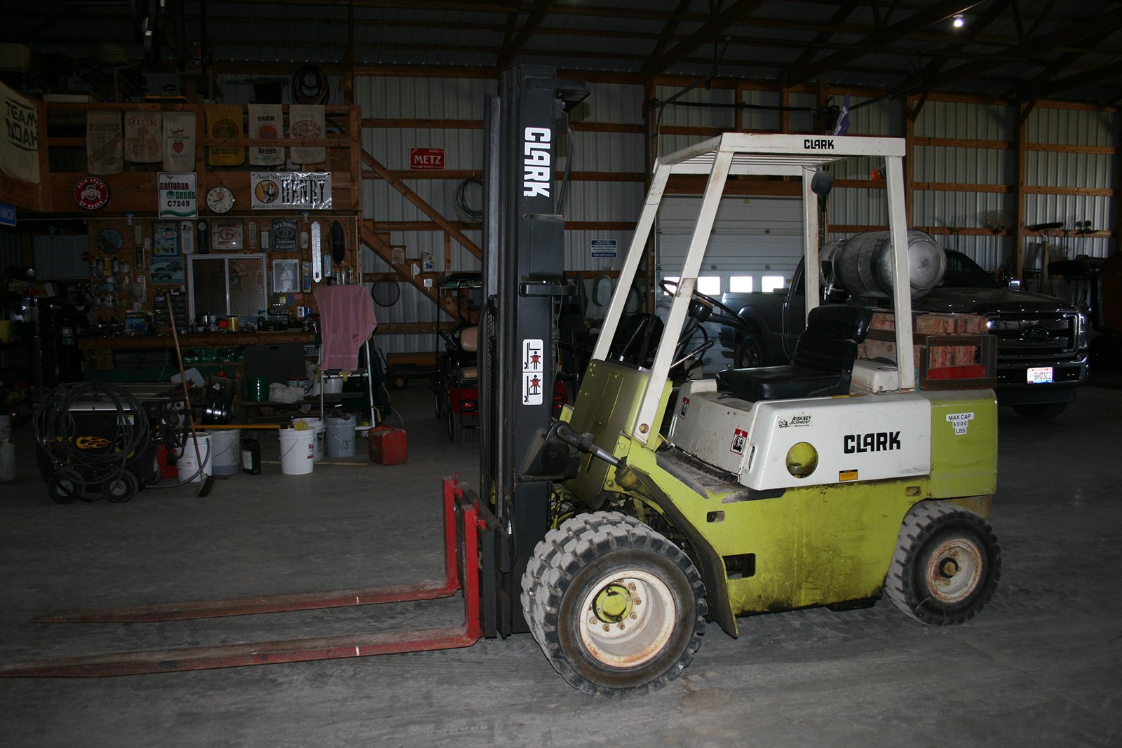 Property photo 22 - FARM EQUIPMENT AUCTION IN DEFIANCE COUNTY, OHIO