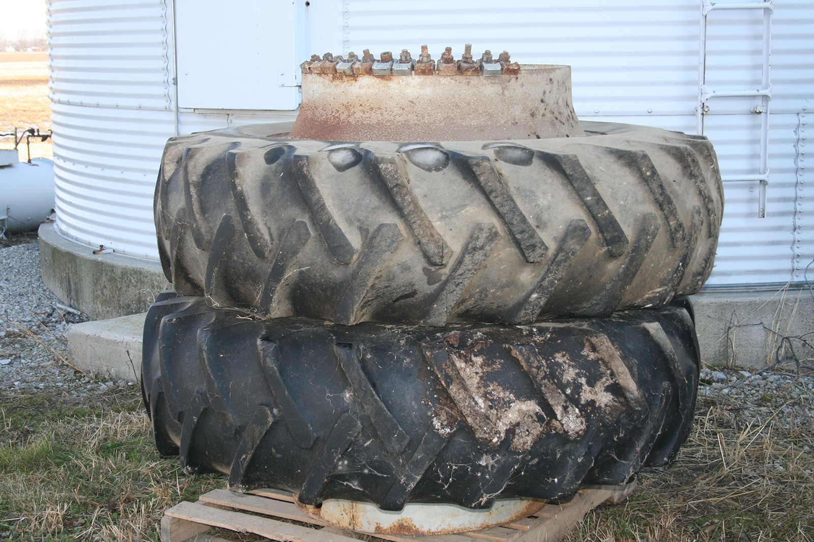 Property photo 75 - FARM EQUIPMENT AUCTION IN DEFIANCE COUNTY, OHIO