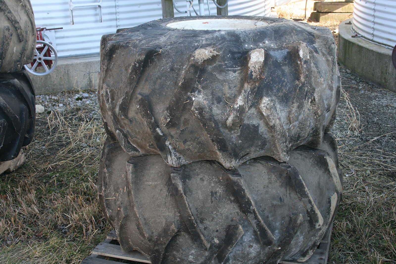 Property photo 76 - FARM EQUIPMENT AUCTION IN DEFIANCE COUNTY, OHIO